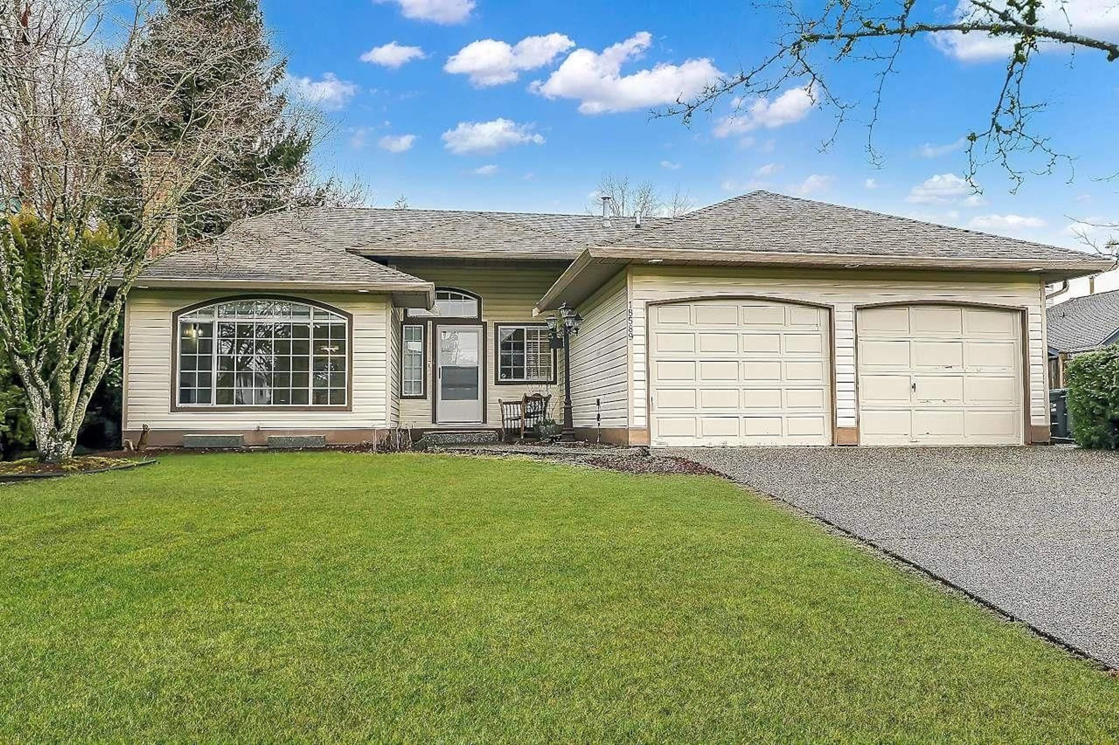 Unknown for 18589 62 AVENUE, Surrey British Columbia V3S9B5