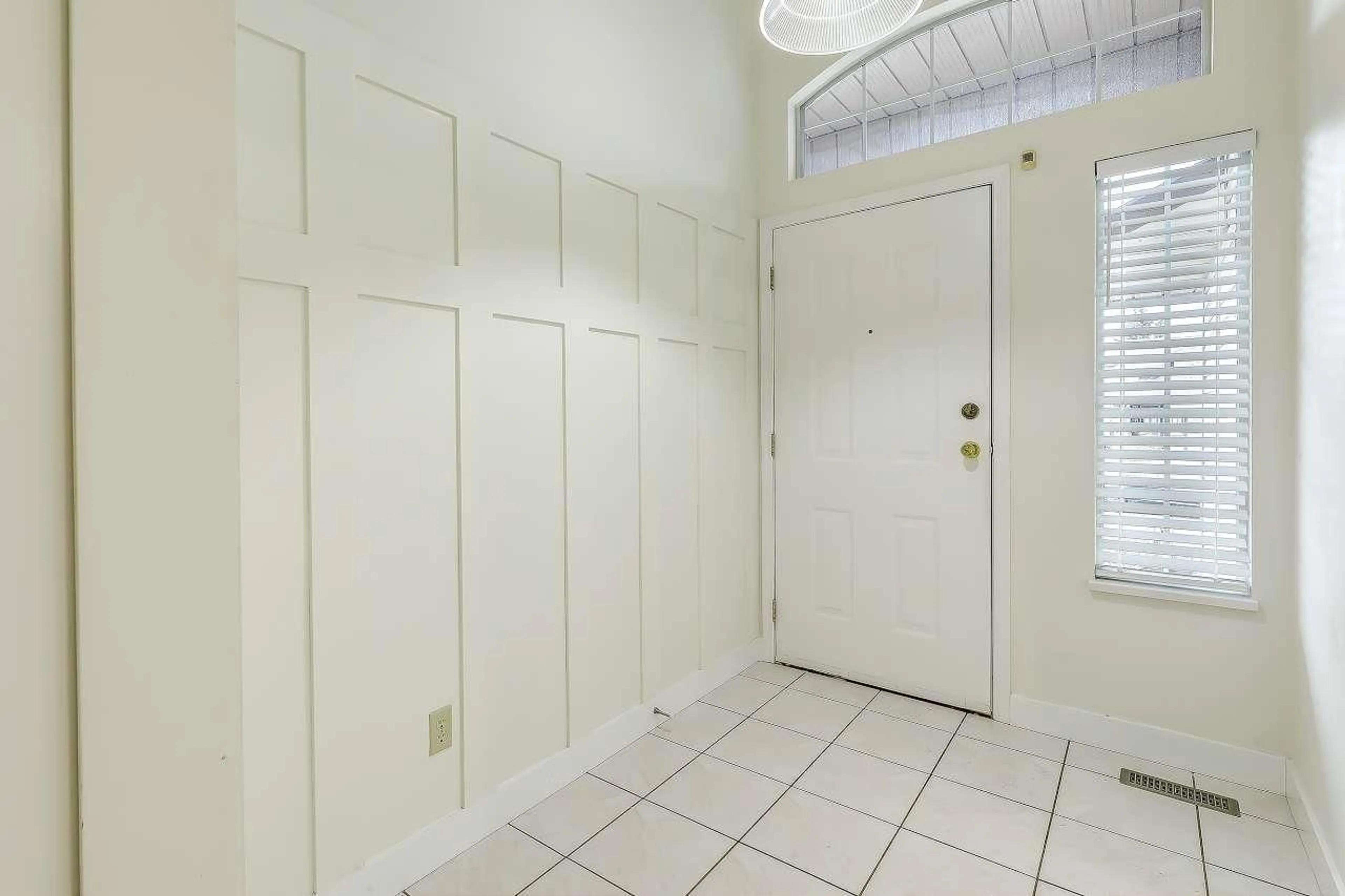 Unknown for 18589 62 AVENUE, Surrey British Columbia V3S9B5