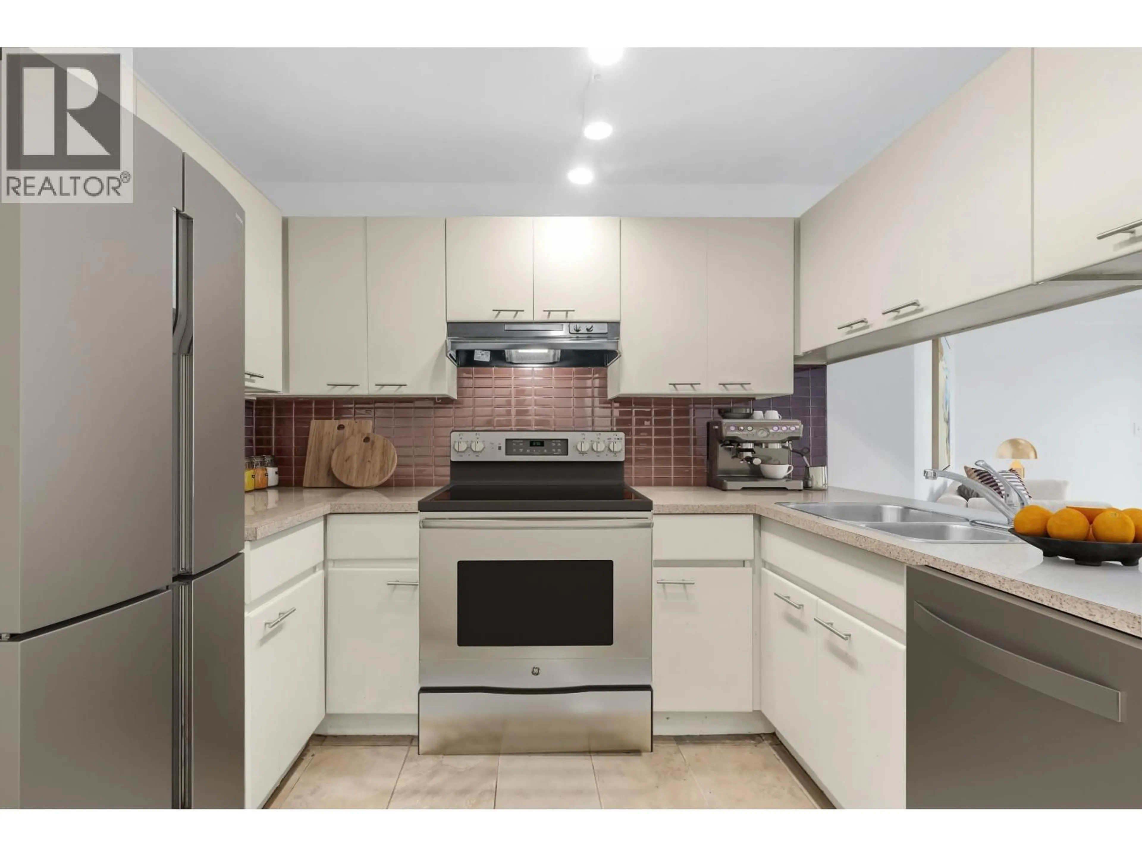 Standard kitchen, ceramic/tile floor for 107 - 933 8TH AVENUE, Vancouver British Columbia V5Z1E4