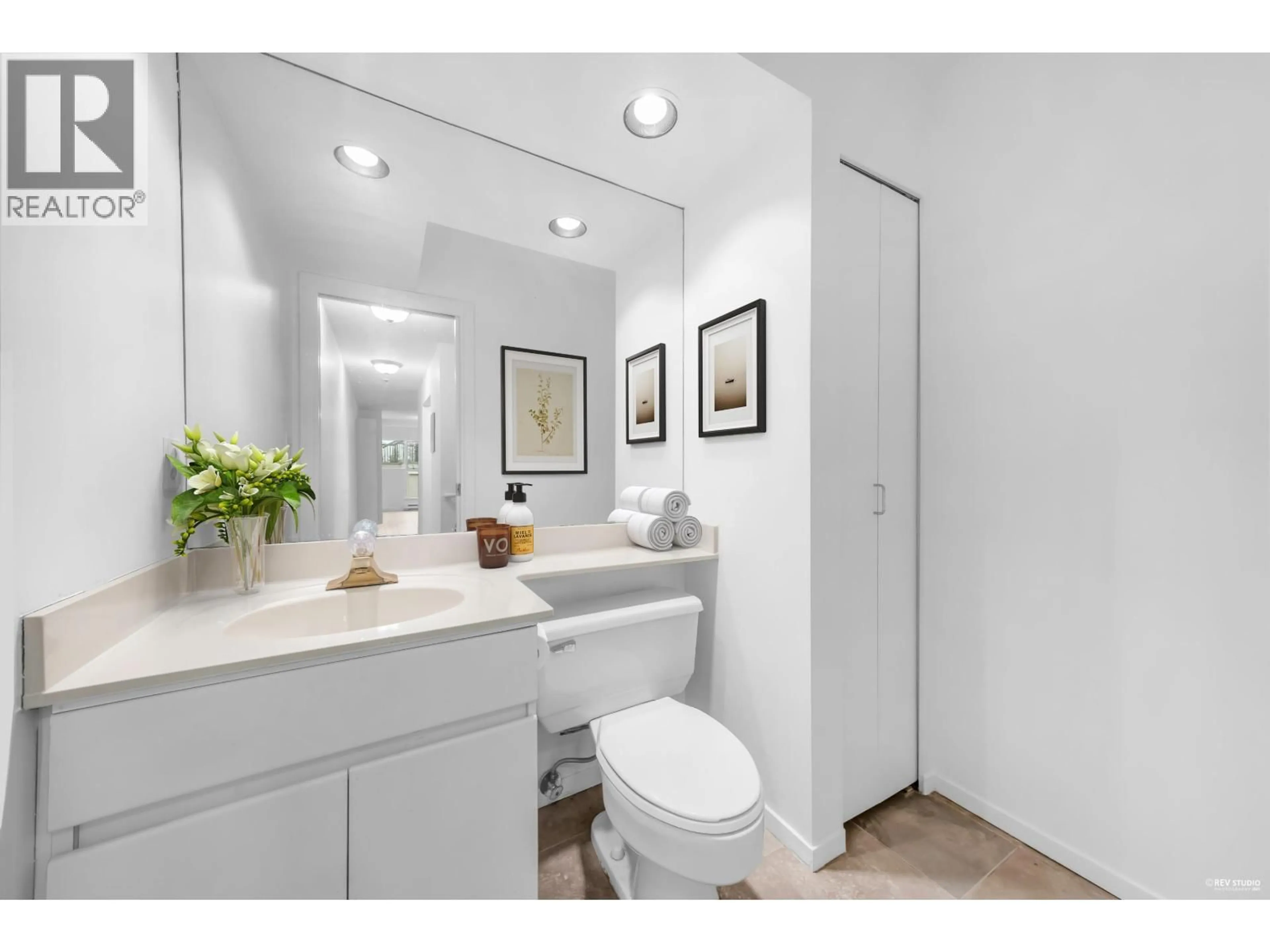 Standard bathroom, unknown for 107 - 933 8TH AVENUE, Vancouver British Columbia V5Z1E4
