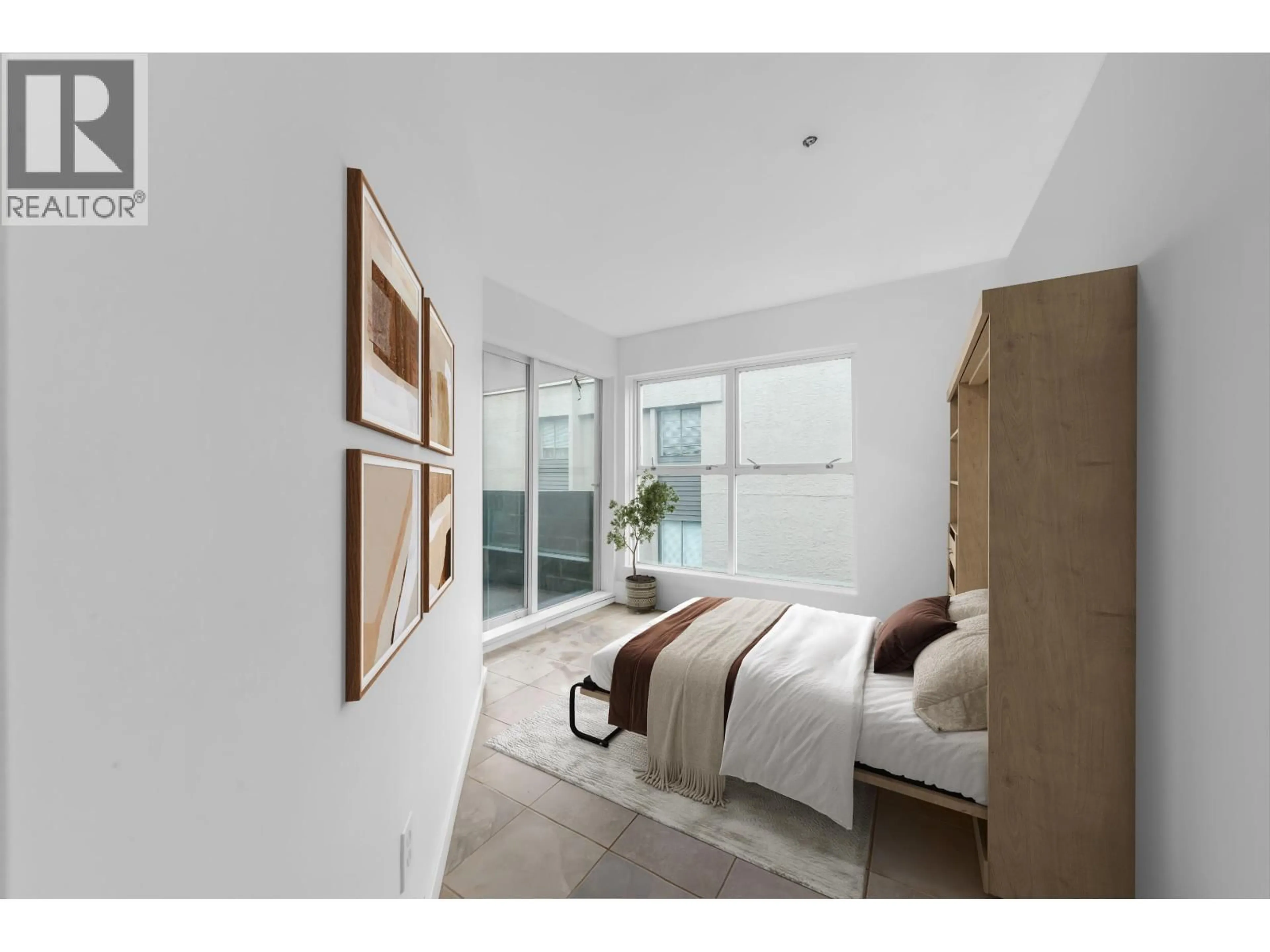 Unknown for 107 - 933 8TH AVENUE, Vancouver British Columbia V5Z1E4