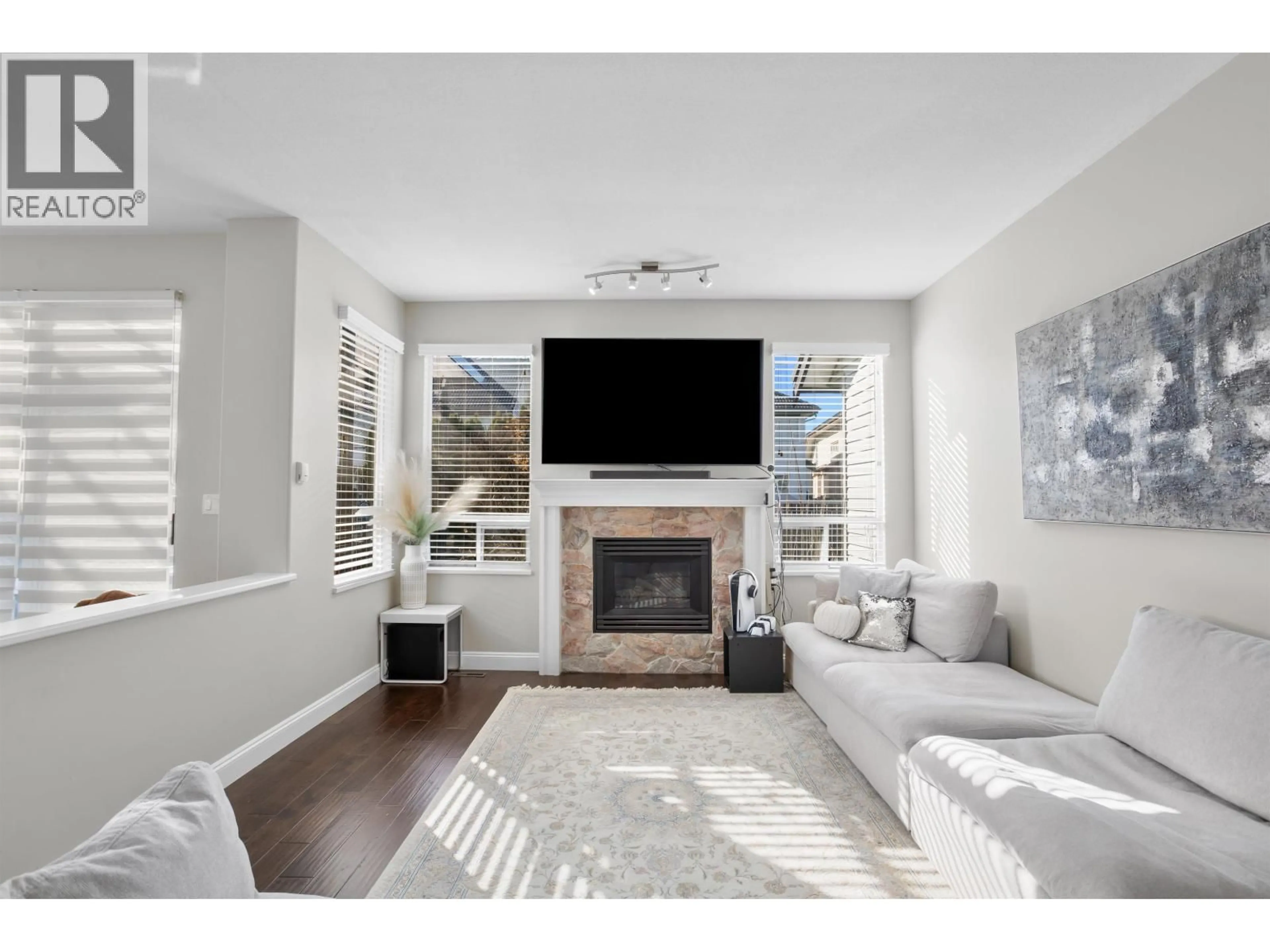 Living room with furniture, unknown for 1288 RIVERSIDE DRIVE, Port Coquitlam British Columbia V3B7Y2