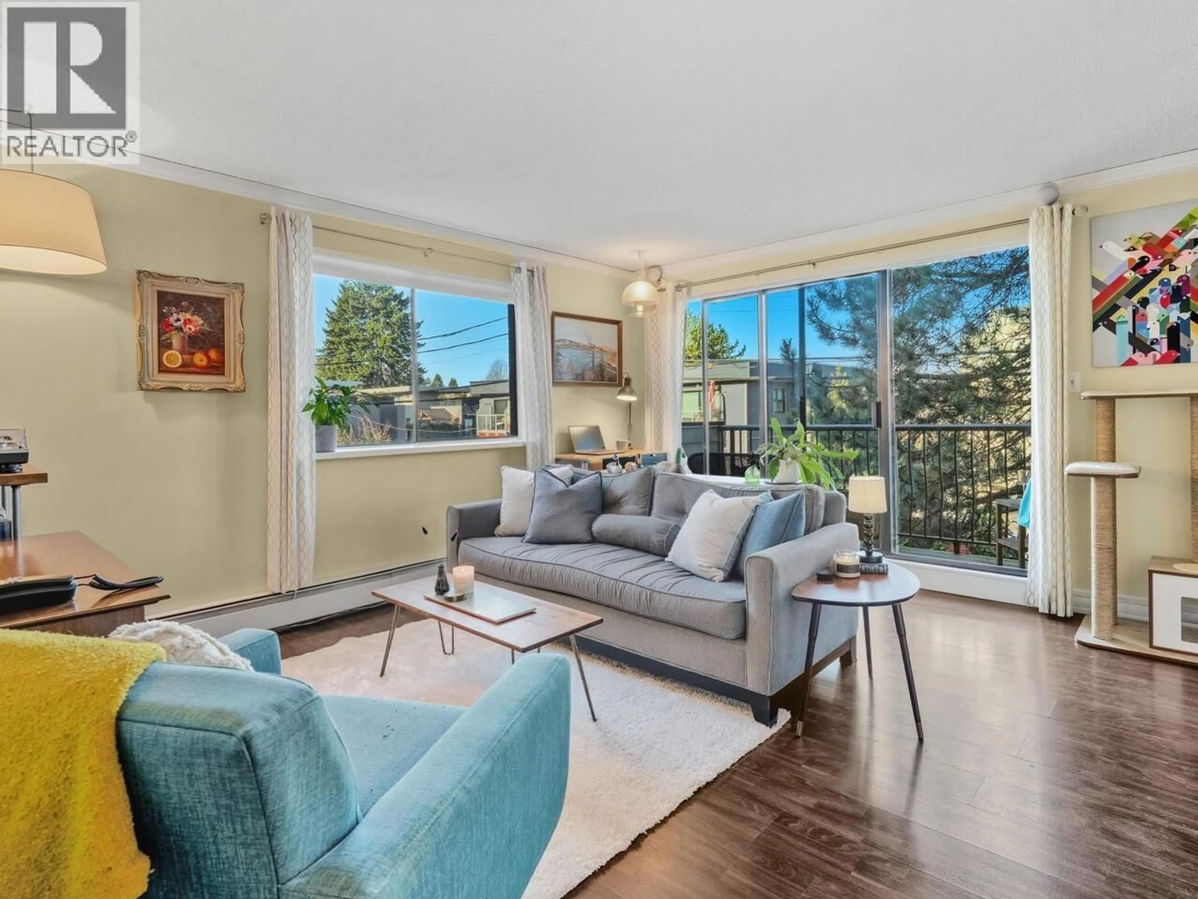 Living room with furniture, unknown for 206 - 1065 8TH AVENUE, Vancouver British Columbia V5T1V1