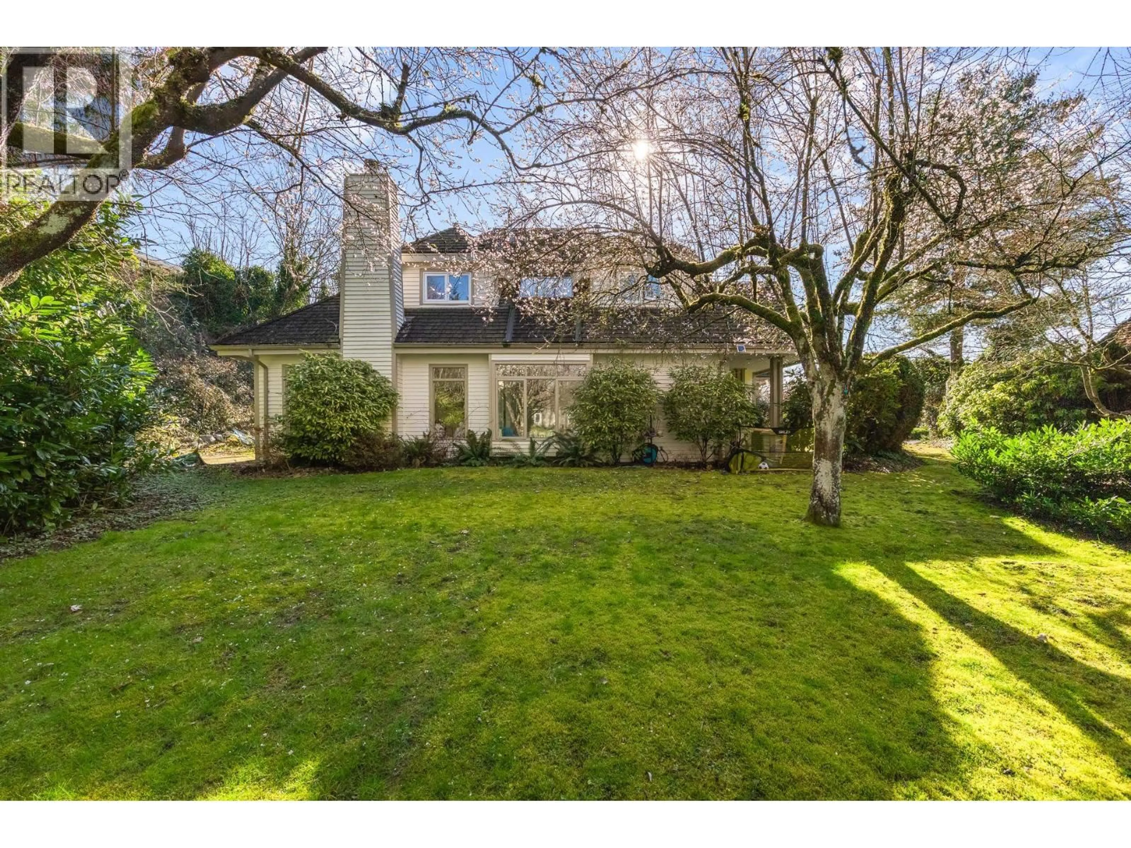 A pic from outside/outdoor area/front of a property/back of a property/a pic from drone, street for 8208 TUGBOAT PLACE, Vancouver British Columbia V6P6P8