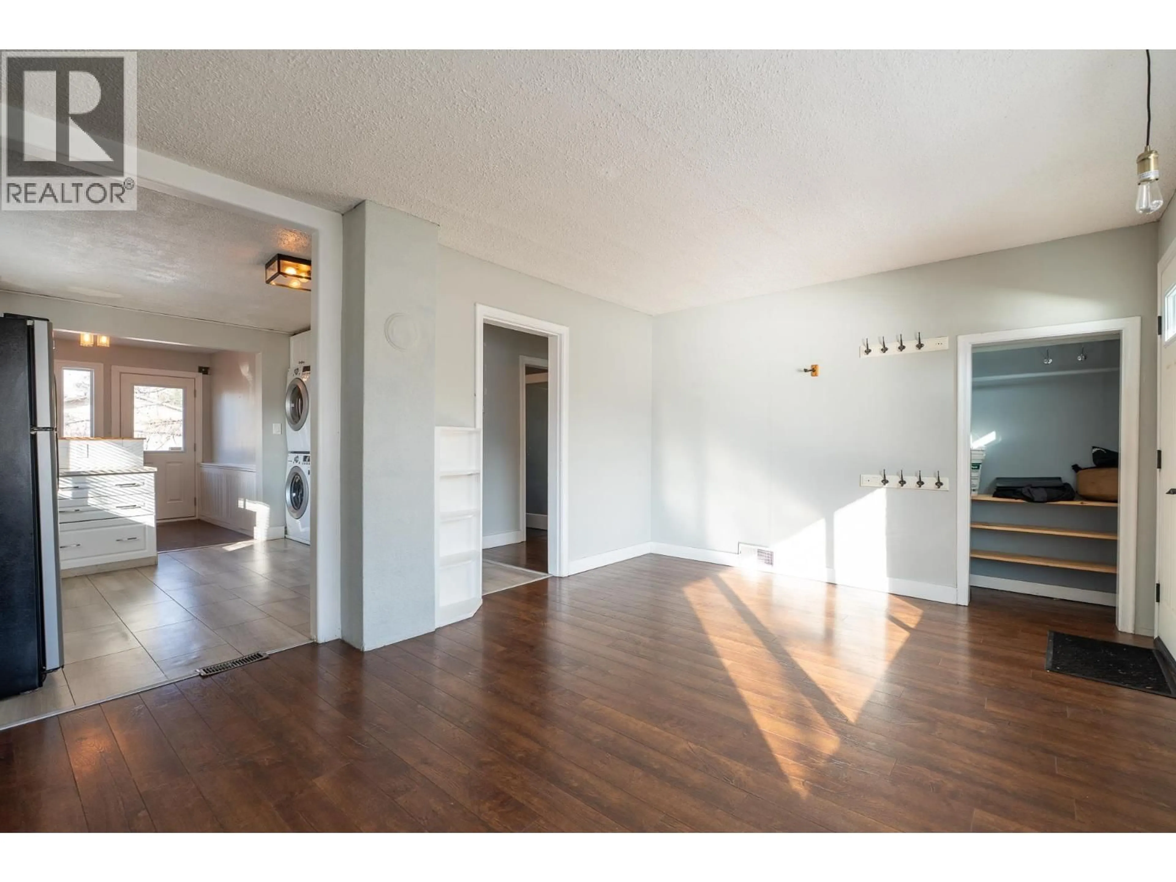 Indoor entryway for 1921 GORSE STREET, Prince George British Columbia V2L1G7