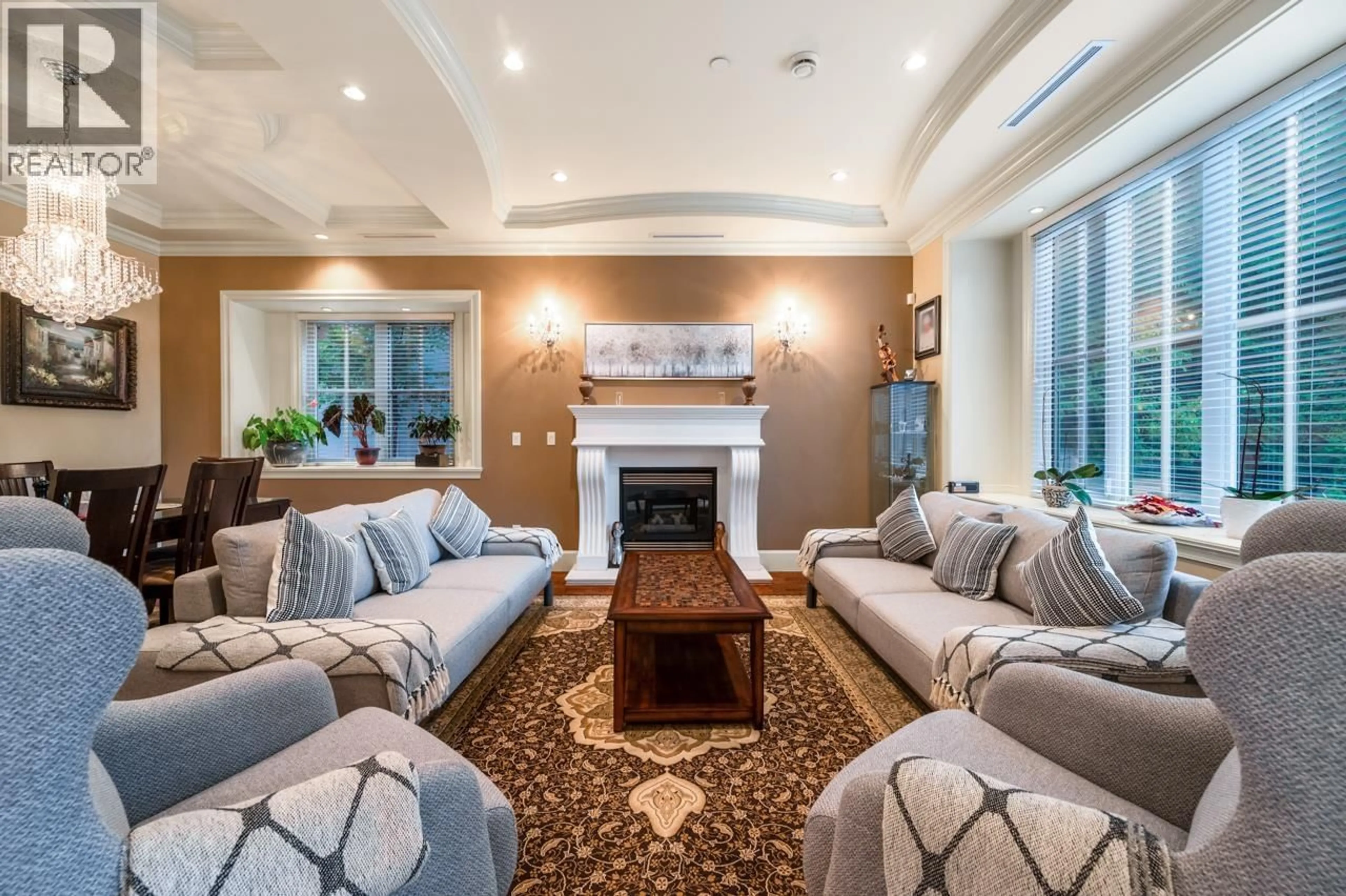 Living room with furniture, carpet floor for 7130 GRANVILLE STREET, Vancouver British Columbia V6P4X8