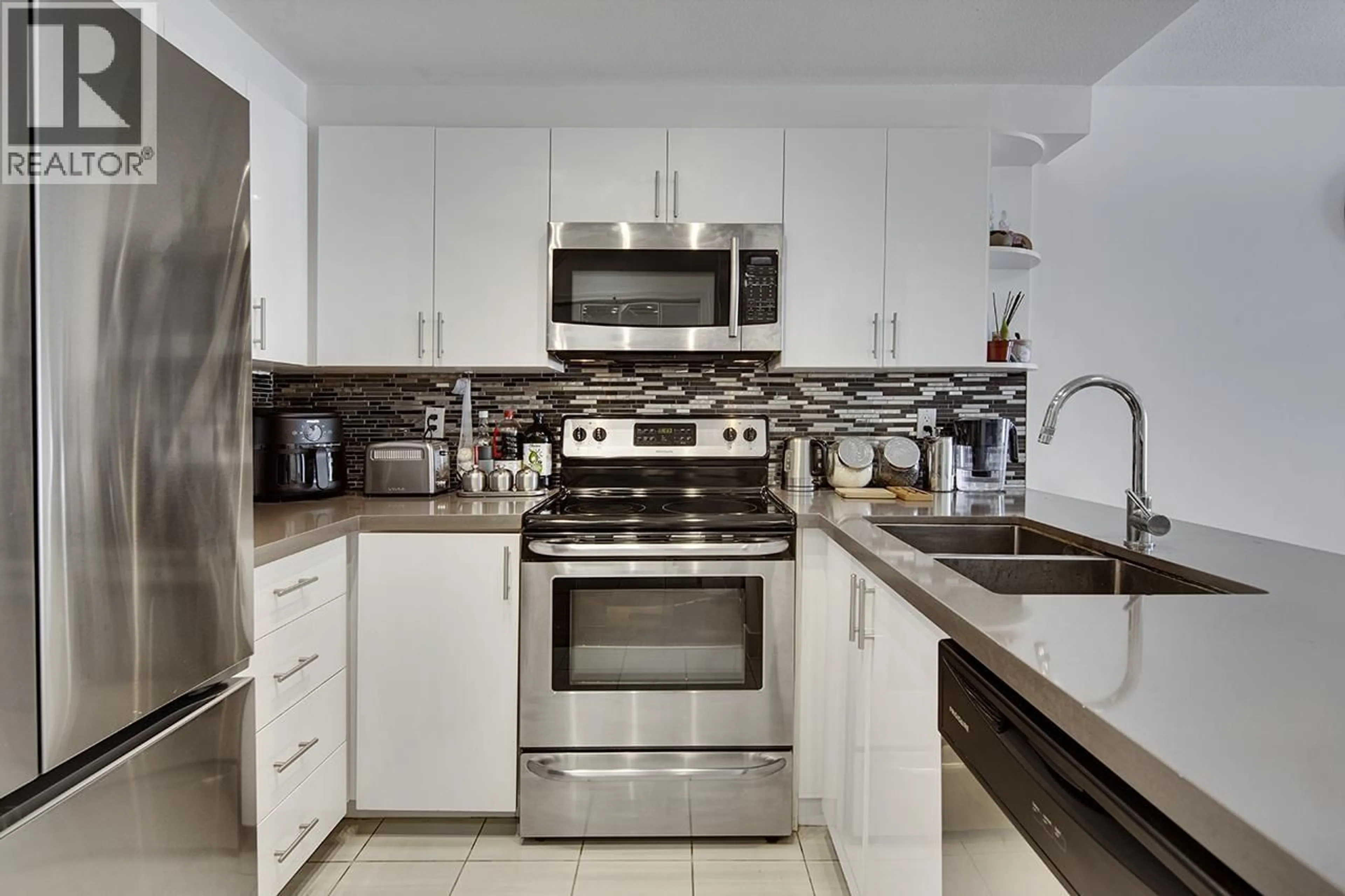 Standard kitchen, ceramic/tile floor for 206 - 1650 GRANT AVENUE, Port Coquitlam British Columbia V3B7V2