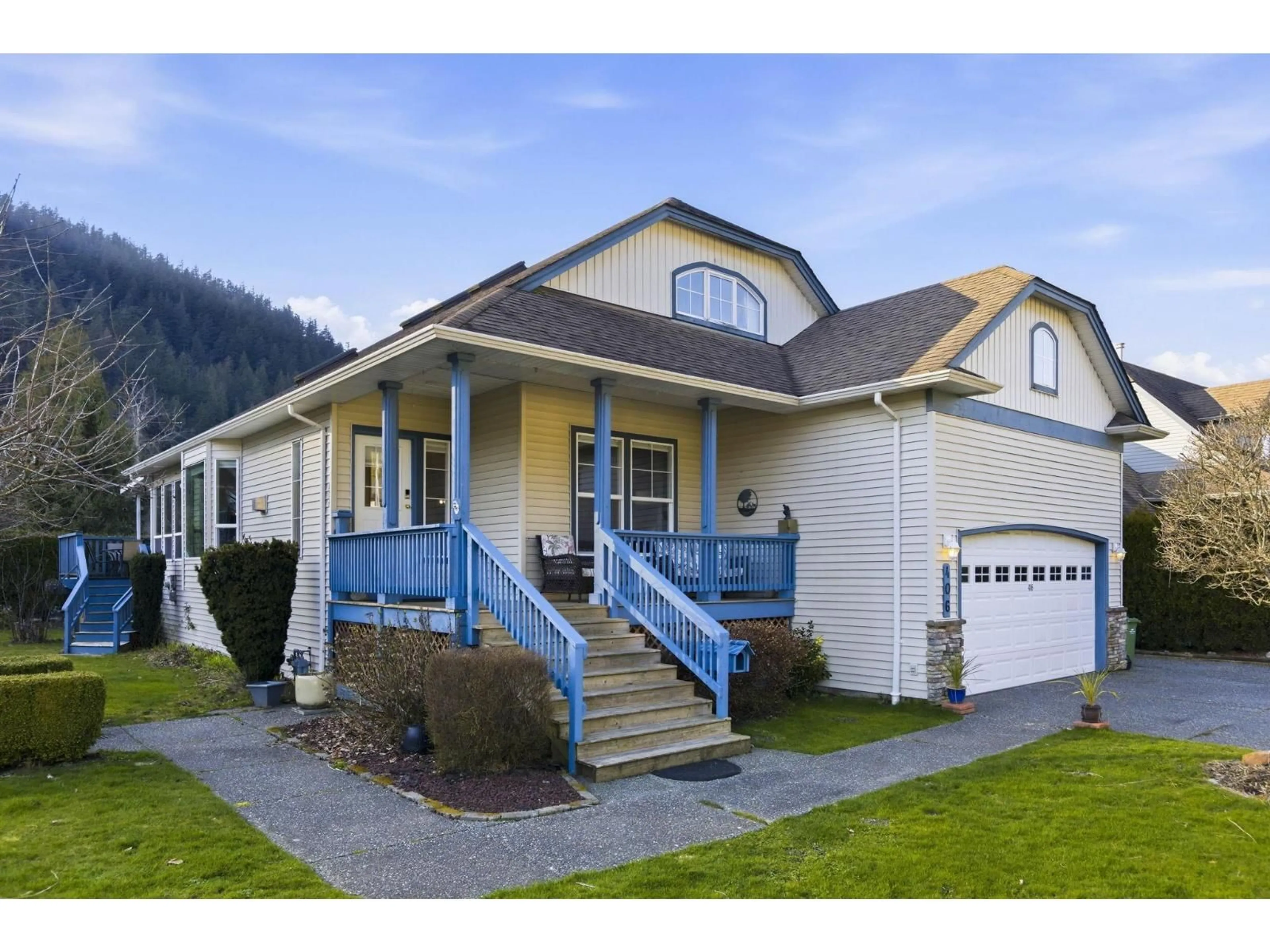 Home with vinyl exterior material, street for 406 MIAMI RIVER DRIVE, Harrison Hot Springs British Columbia V0M1K0