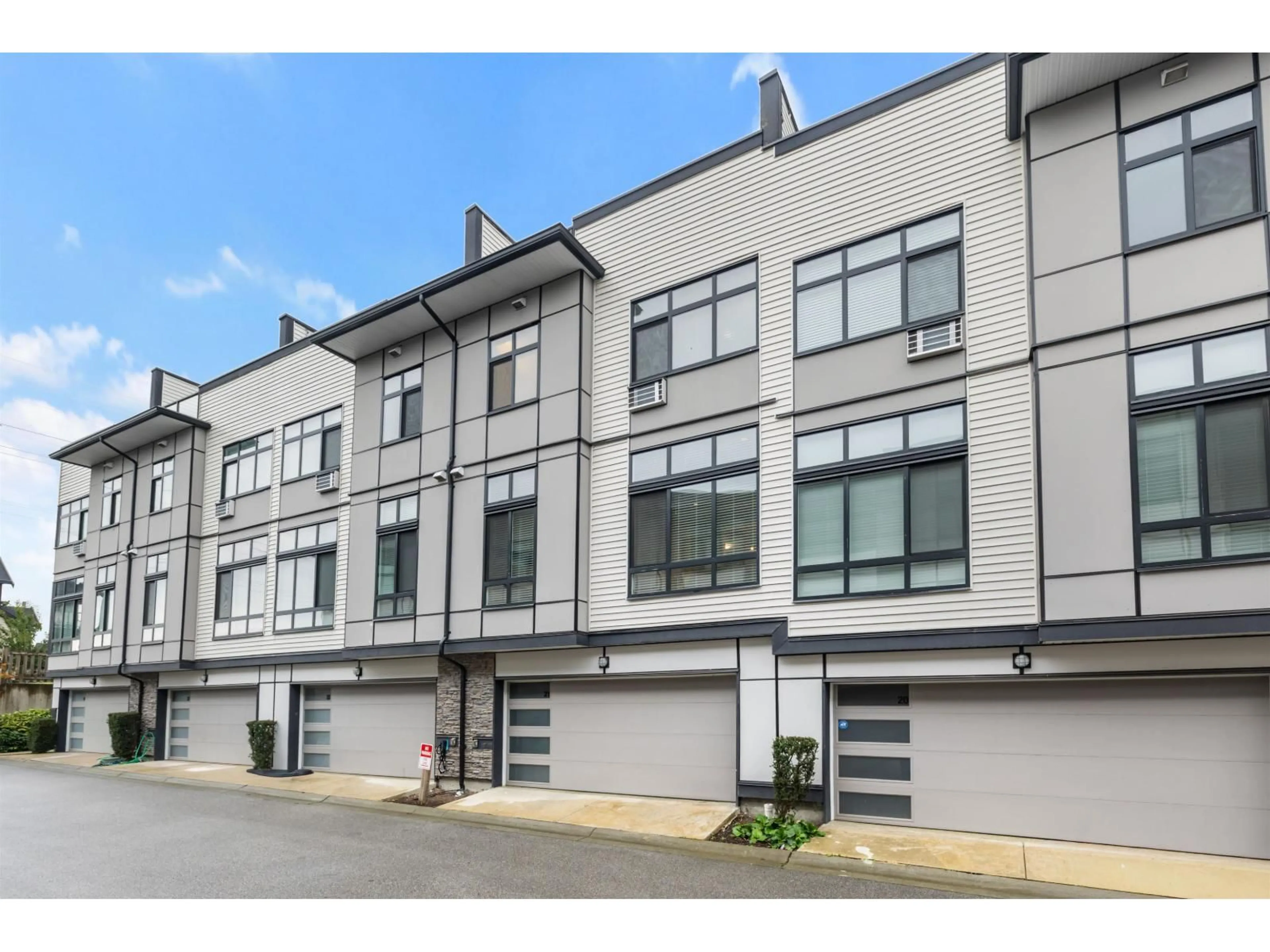 Unknown for 21 - 14057 60A AVENUE, Surrey British Columbia V3X0J2