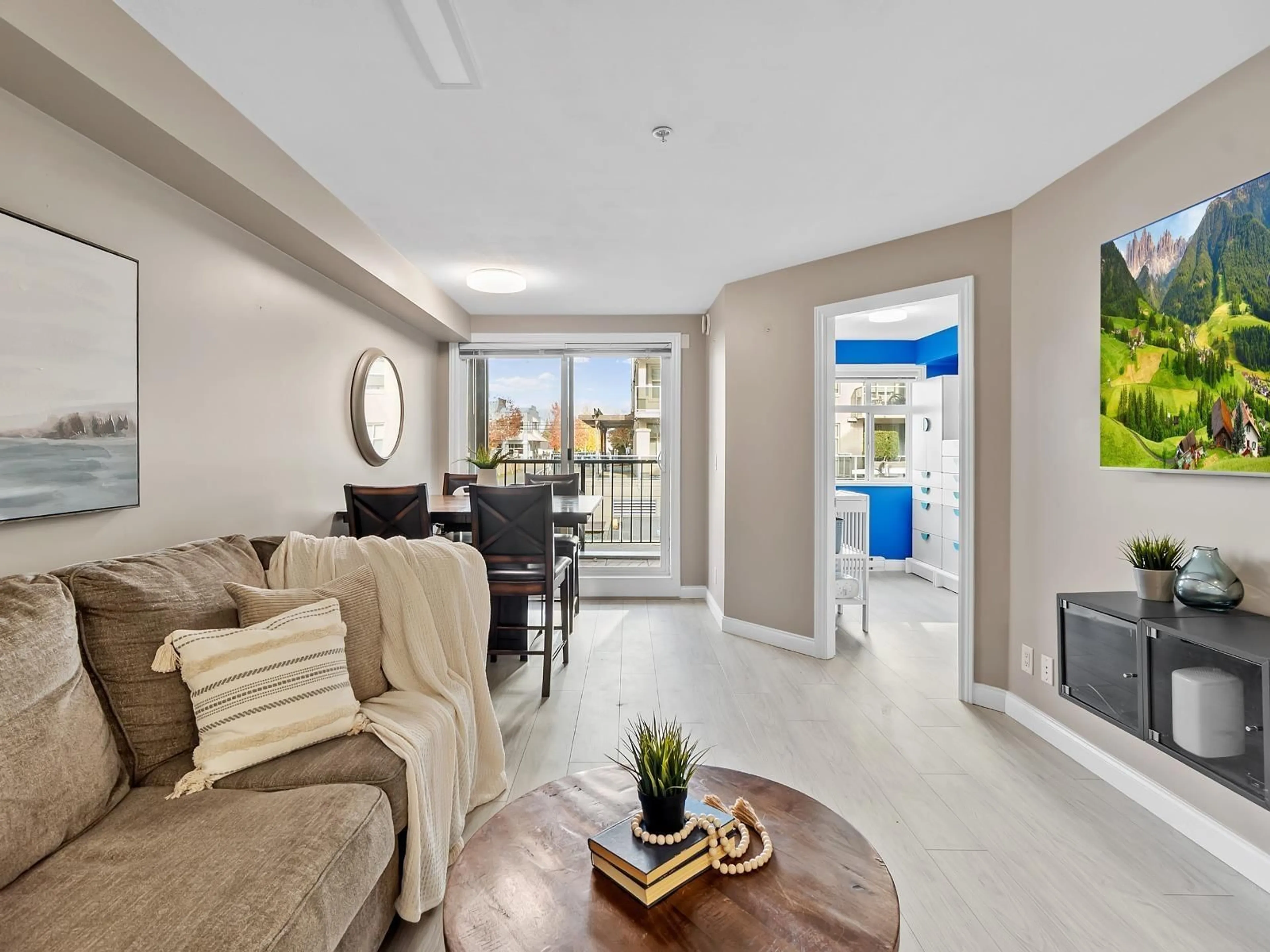 Living room with furniture, unknown for 105 - 19939 55A AVENUE, Langley British Columbia V3A3X4