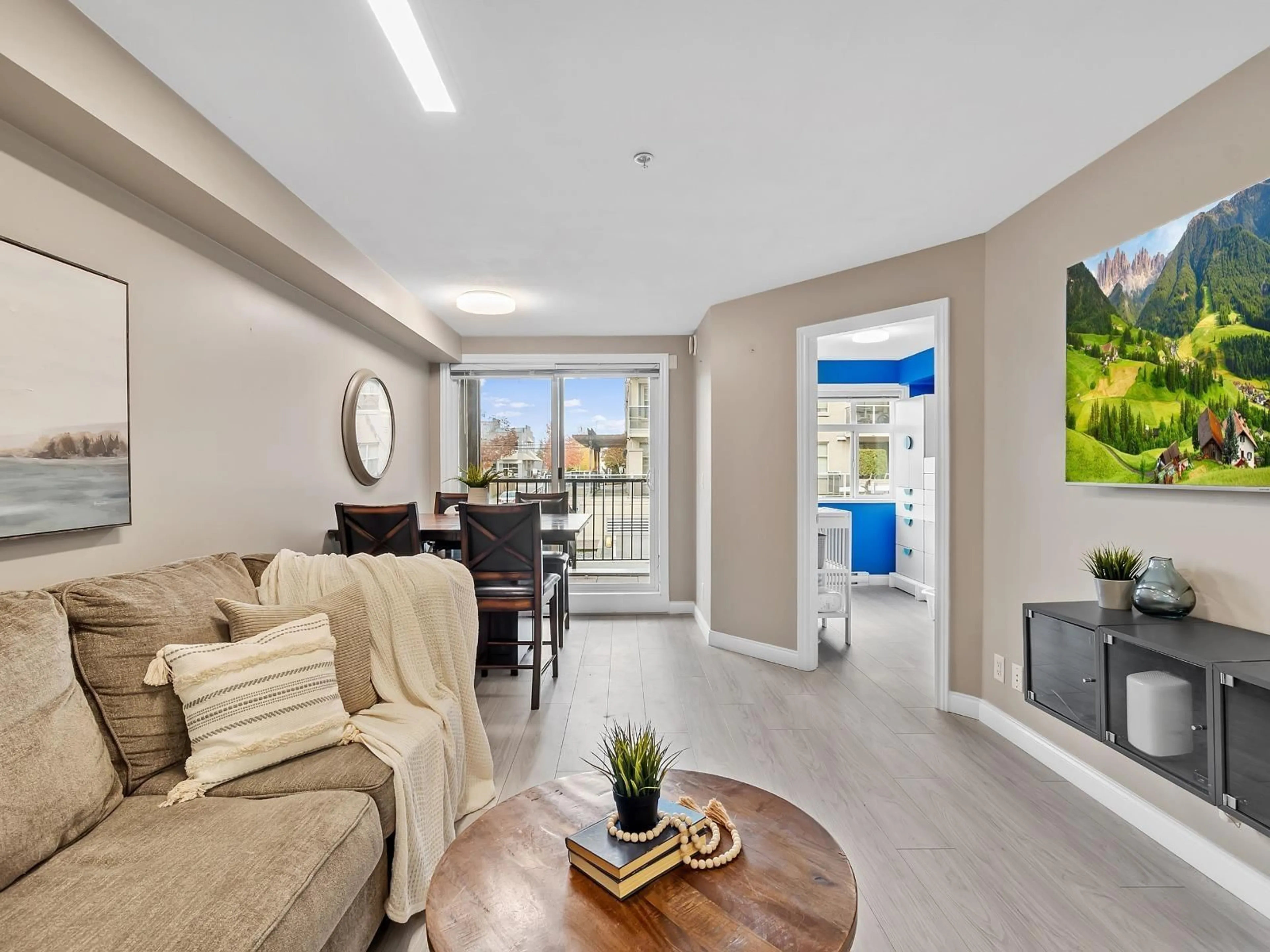 Living room with furniture, unknown for 105 - 19939 55A AVENUE, Langley British Columbia V3A3X4