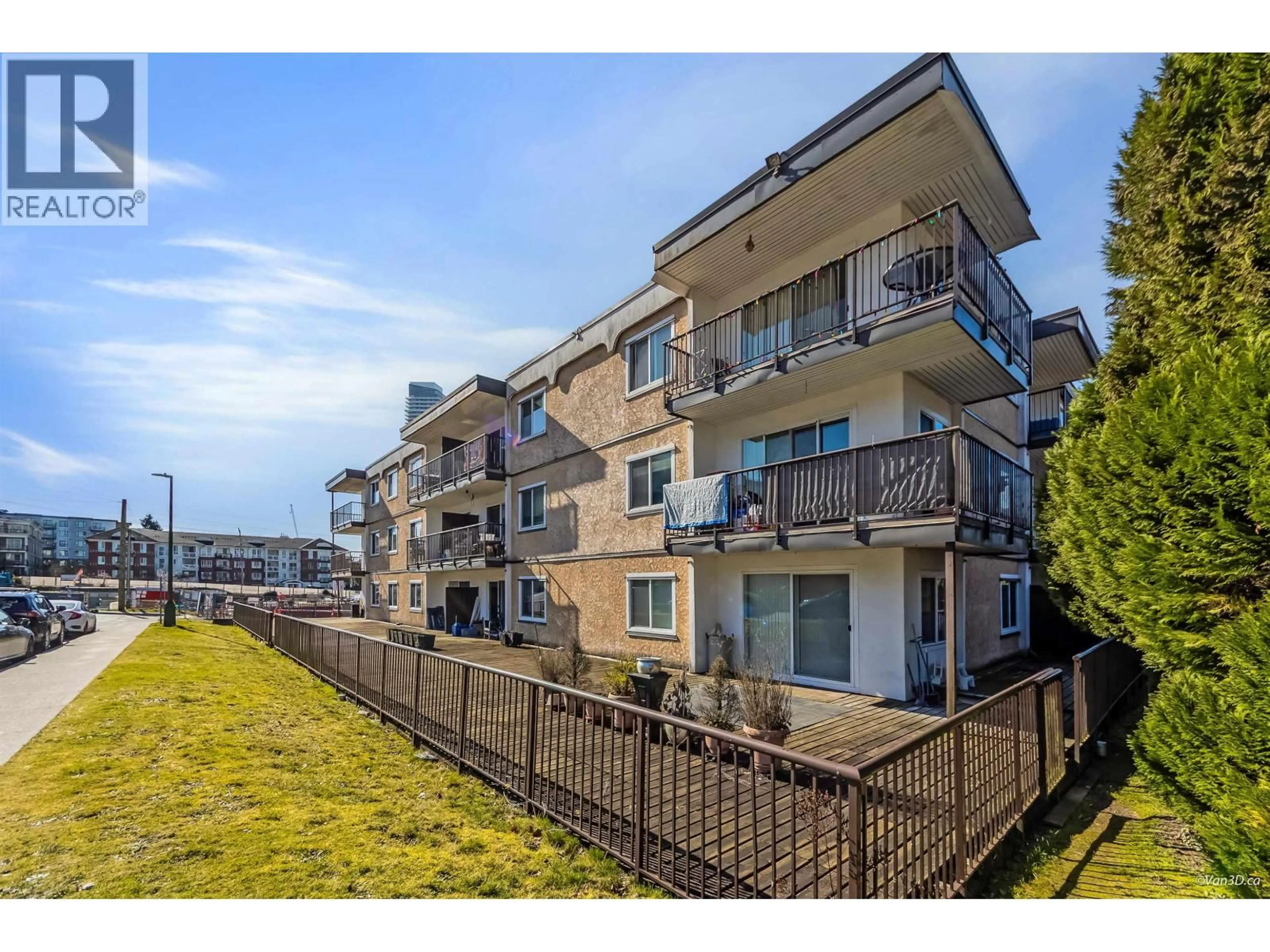 Patio, water/lake/river/ocean view for 209 - 630 CLARKE ROAD, Coquitlam British Columbia V3J3X8