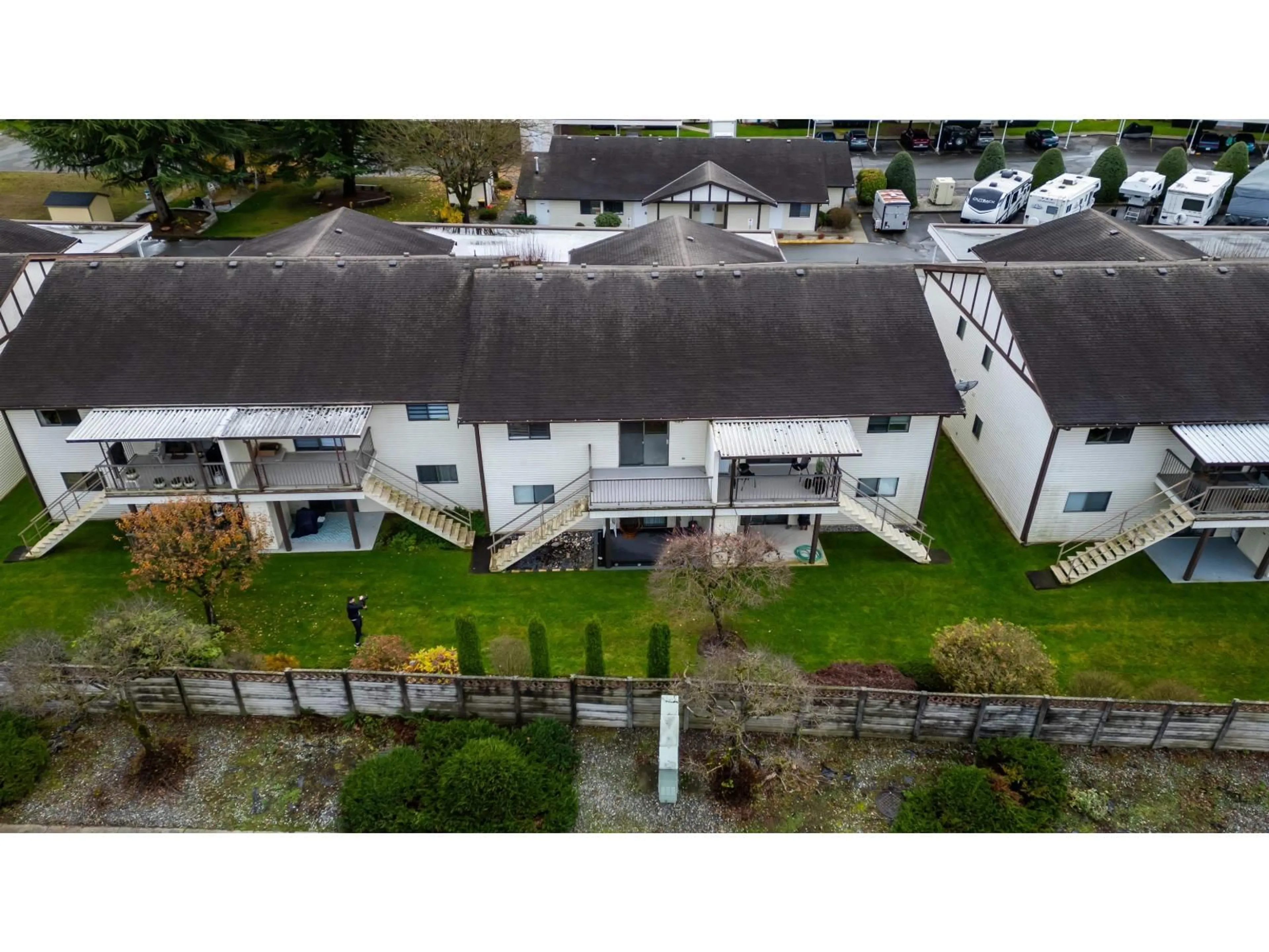 A pic from outside/outdoor area/front of a property/back of a property/a pic from drone, unknown for 23 - 32718 GARIBALDI DRIVE, Abbotsford British Columbia V2T5T6