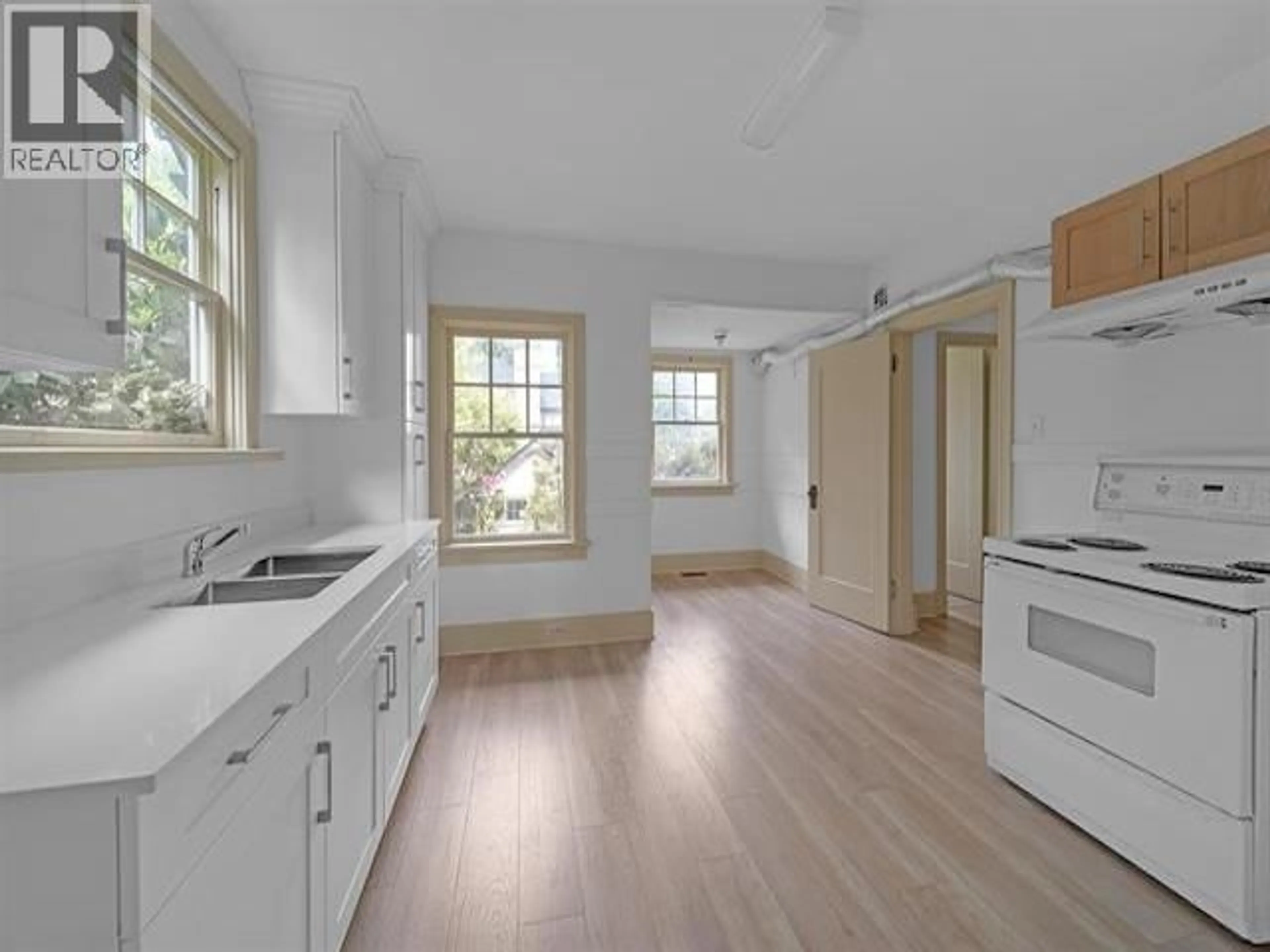 Unknown for 5030 BLENHEIM STREET, Vancouver British Columbia V6N1N5