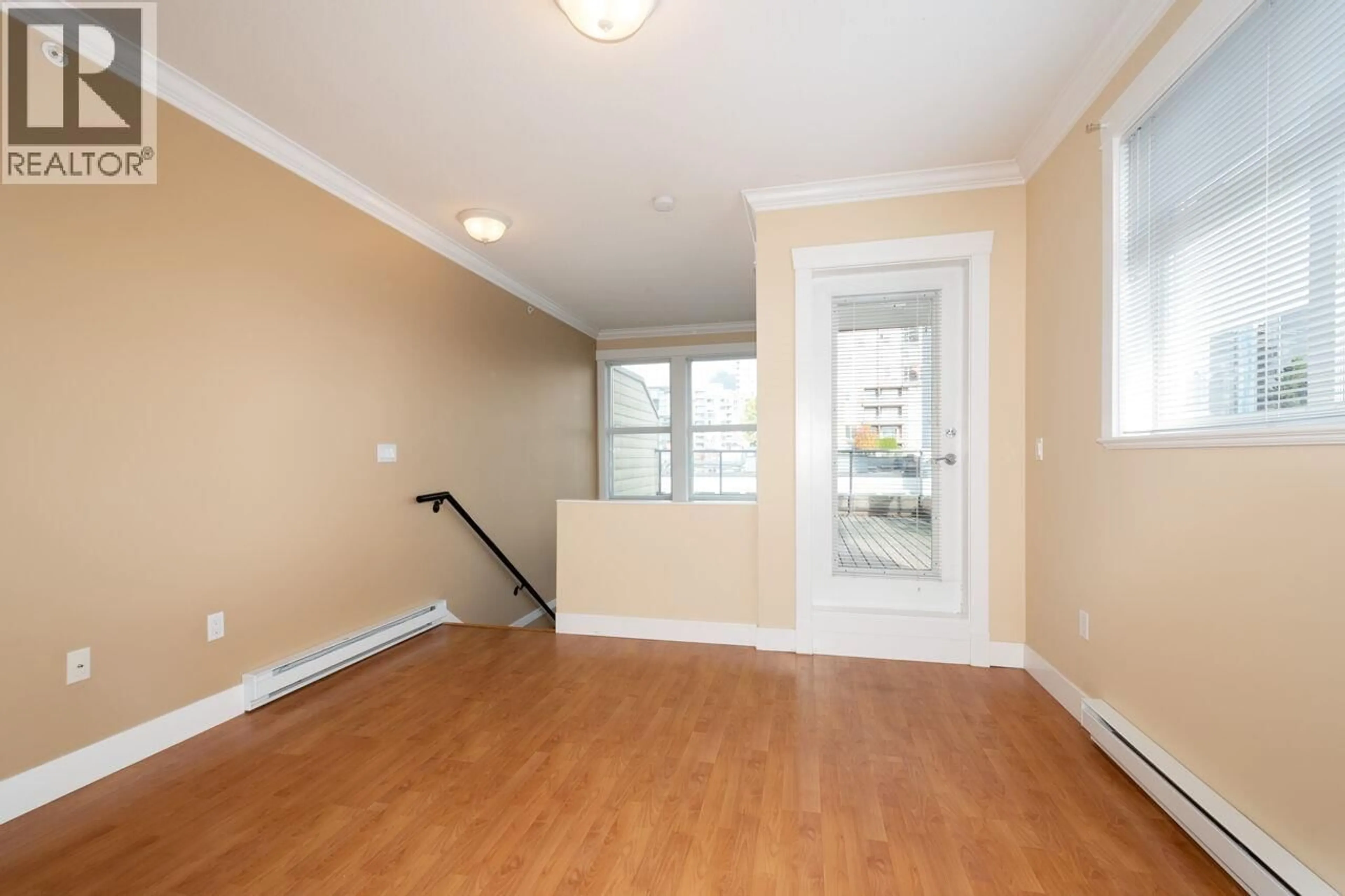 A pic of a room for 304 - 152 12TH STREET, North Vancouver British Columbia V7L2J4