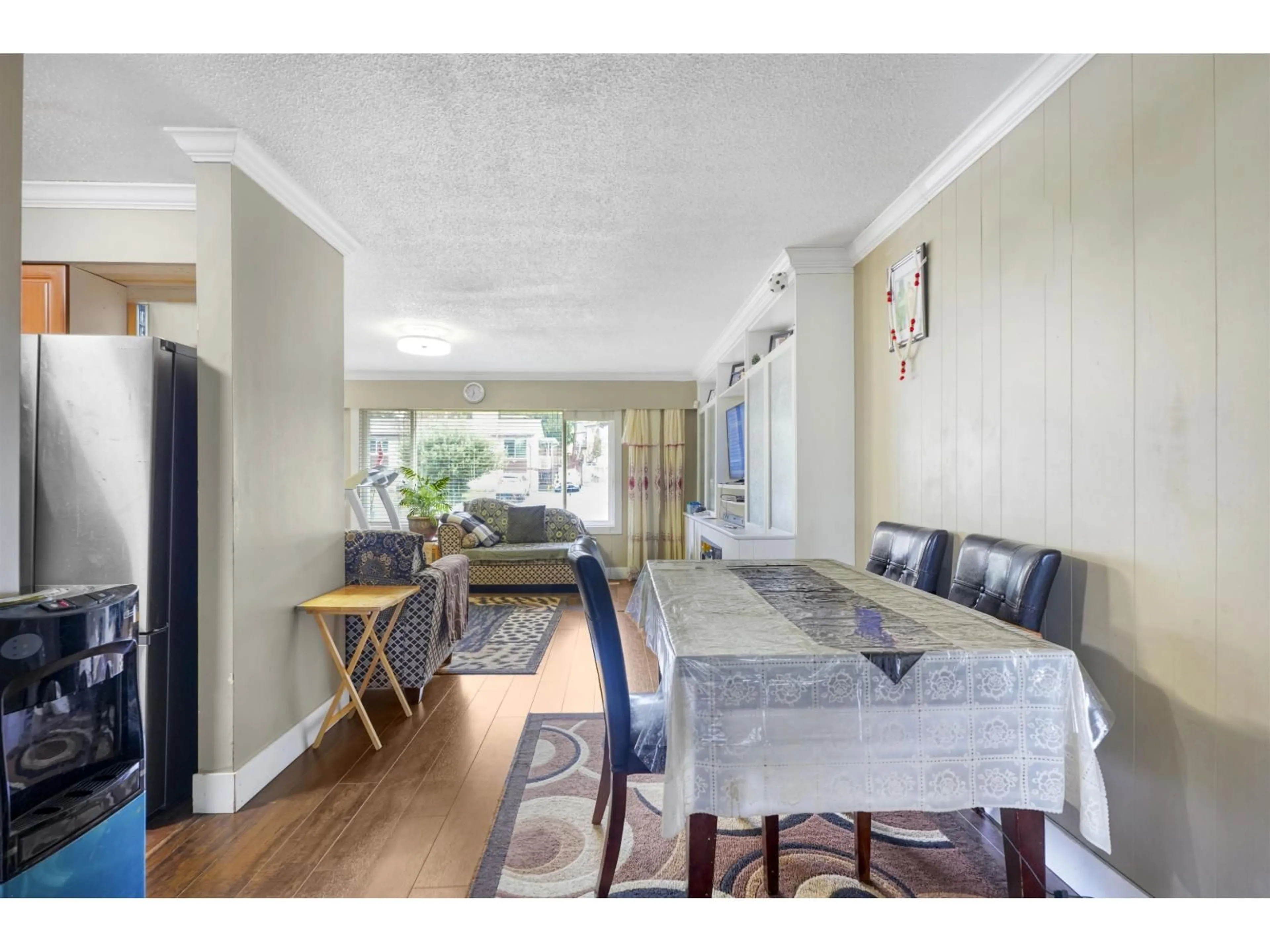 Dining room, unknown for 13160 99 AVENUE, Surrey British Columbia V3T1E9