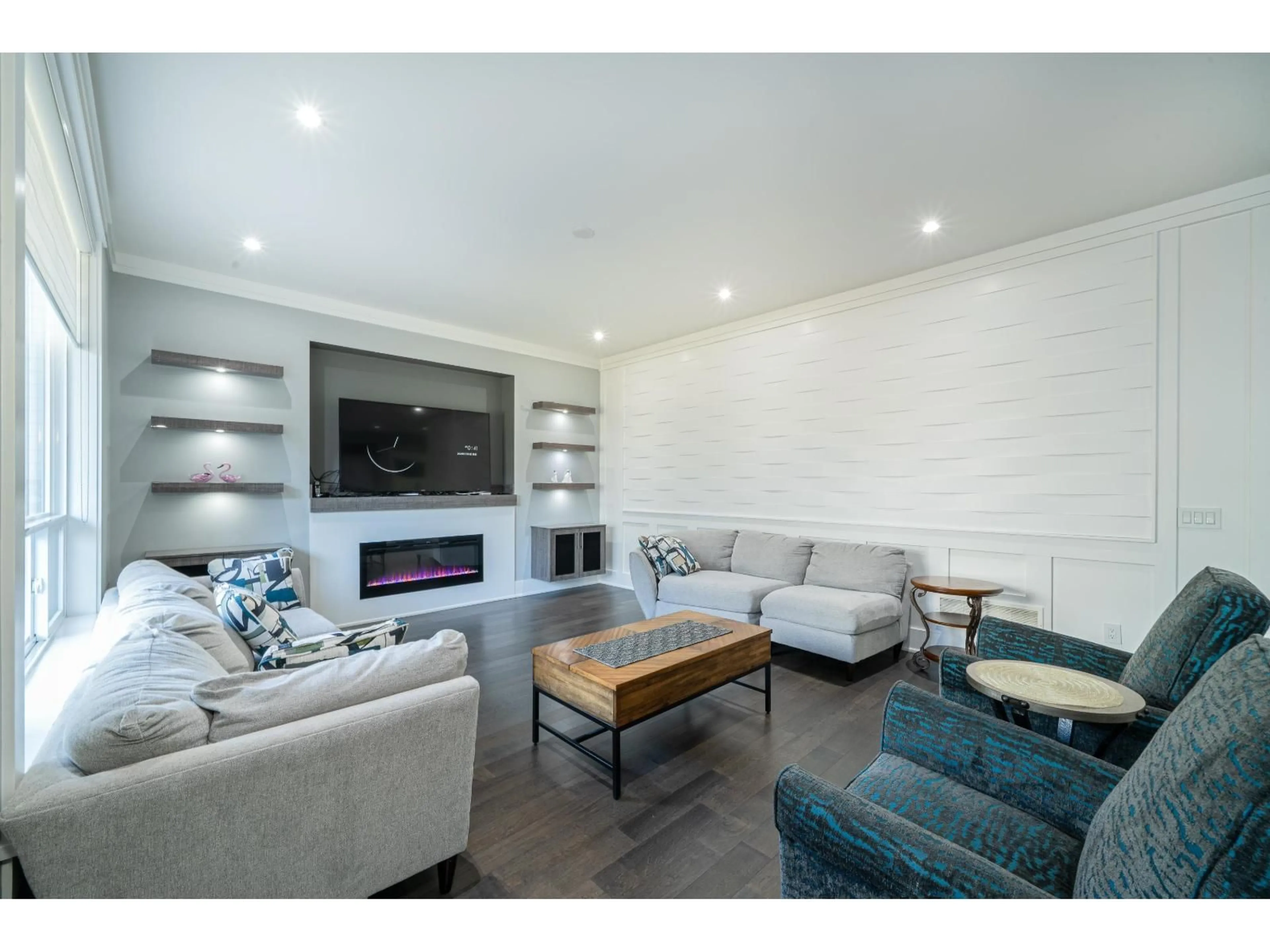 Living room with furniture, unknown for 15441 76B AVENUE, Surrey British Columbia V3S1C2