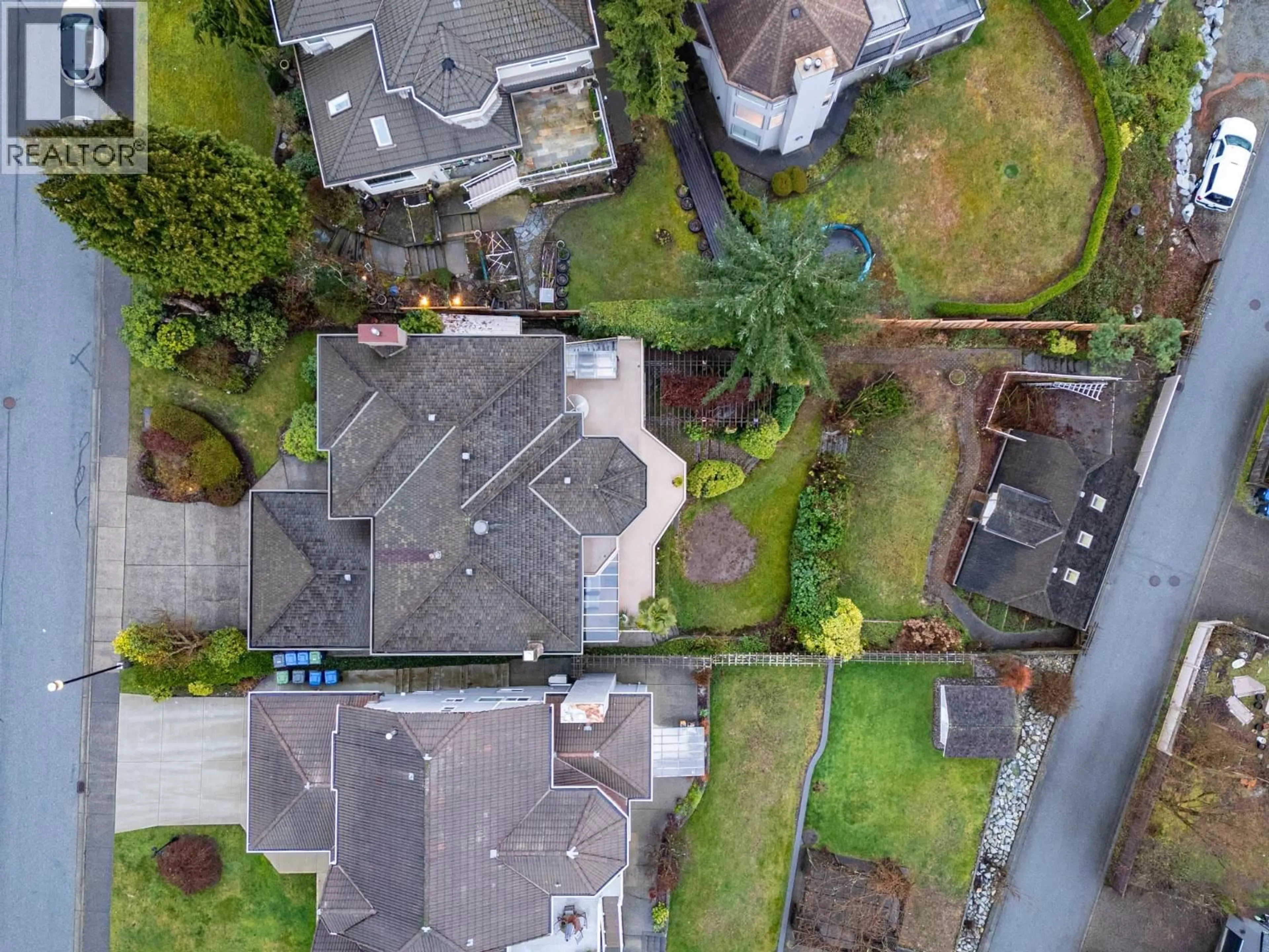 A pic from outside/outdoor area/front of a property/back of a property/a pic from drone, street for 67 TIMBERCREST DRIVE, Port Moody British Columbia V3H4T1