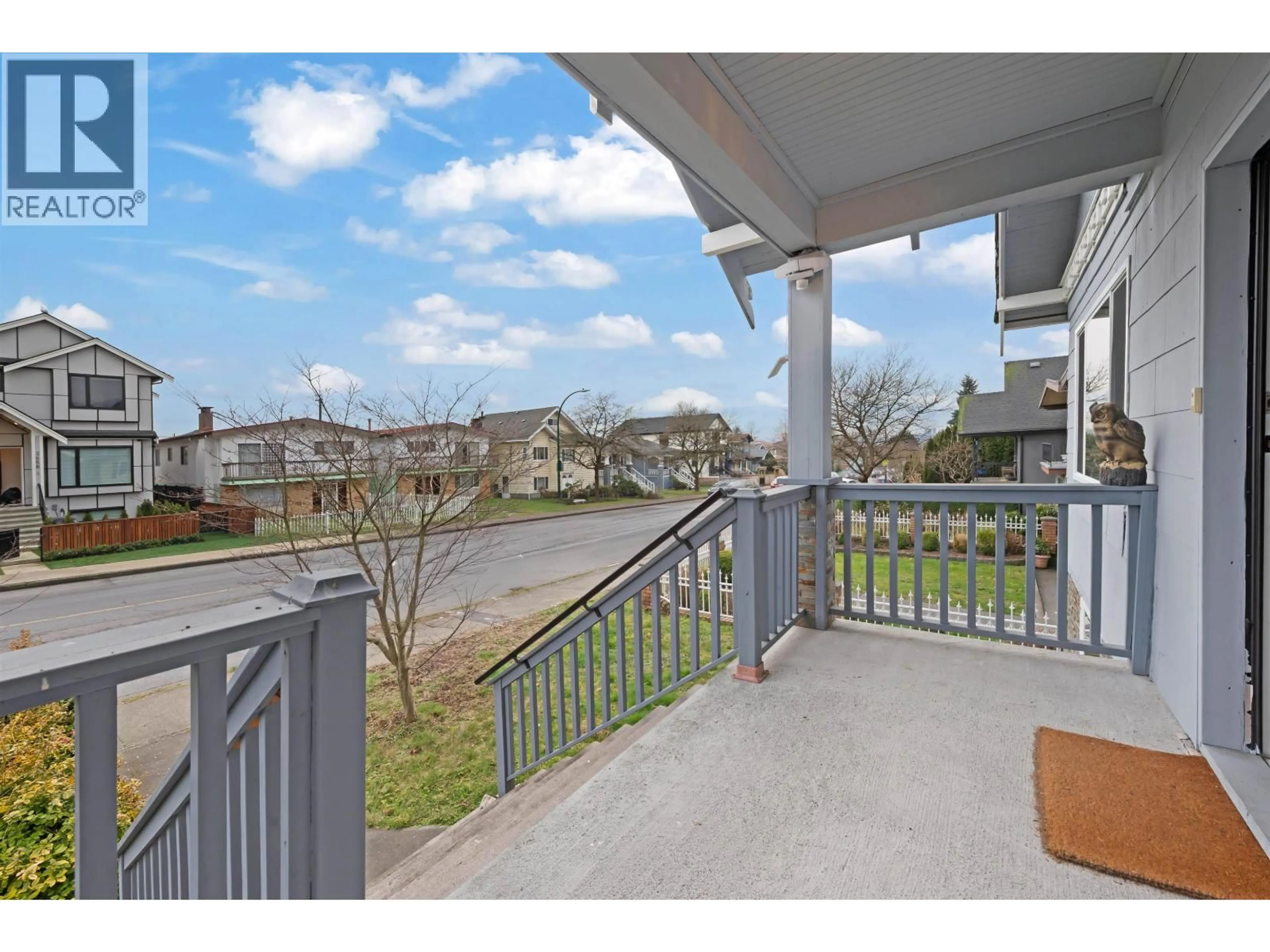 Patio, unknown for 2675 DUNDAS STREET, Vancouver British Columbia V5K1R1