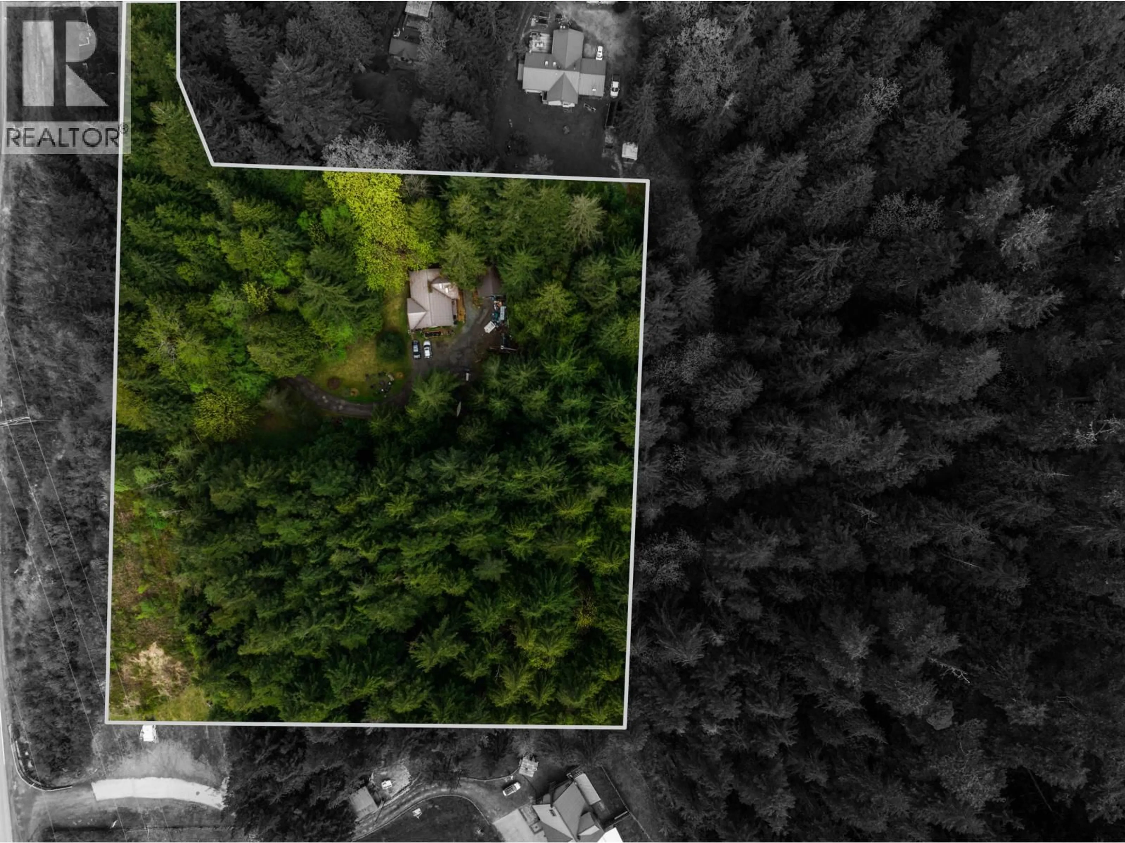 A pic from outside/outdoor area/front of a property/back of a property/a pic from drone, forest/trees view for 1774 DEPOT ROAD, Squamish British Columbia V8B0P6