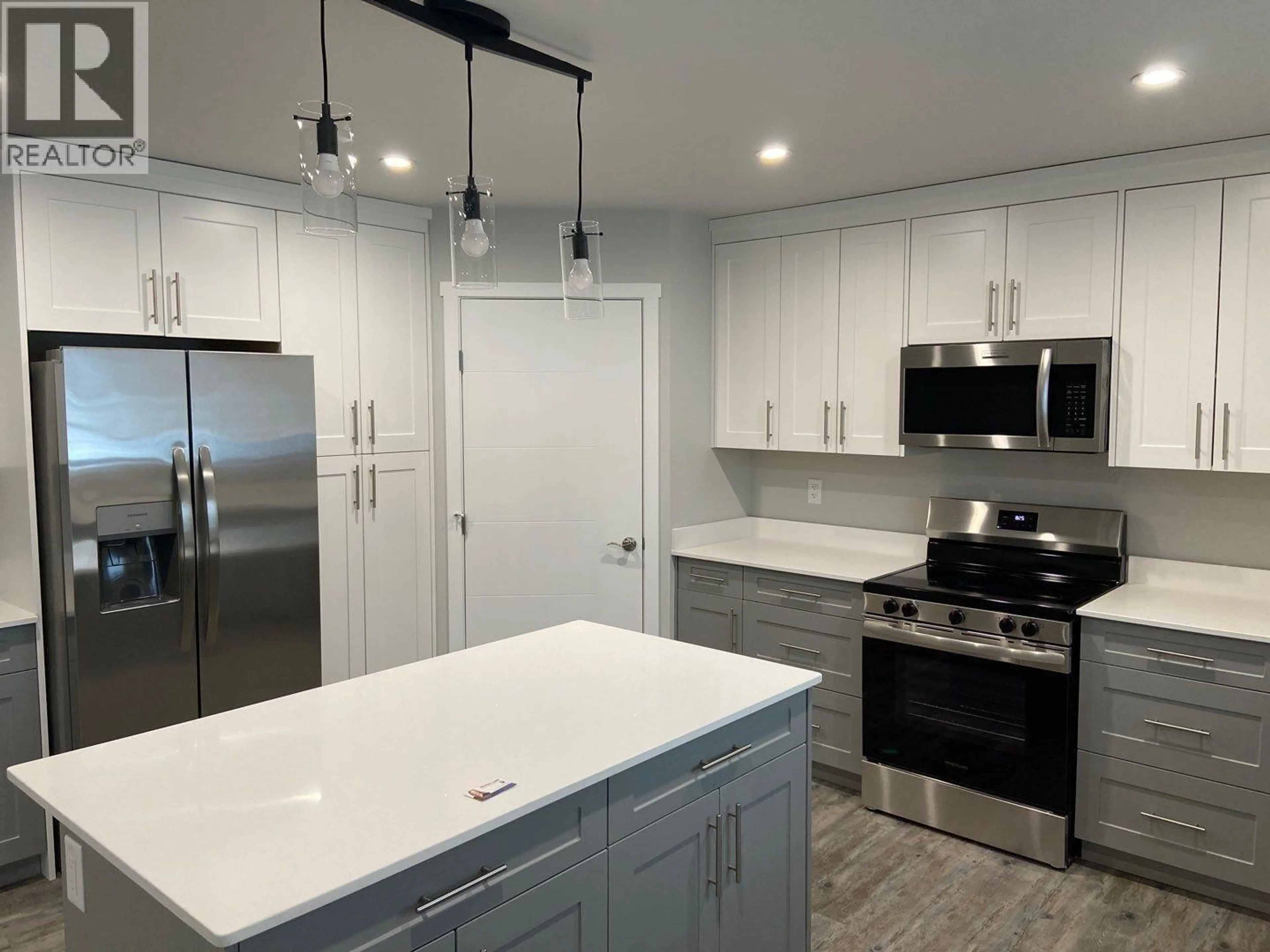 Open concept kitchen, ceramic/tile floor for 3854 GLENDALE DRIVE, Prince George British Columbia V2K2V5