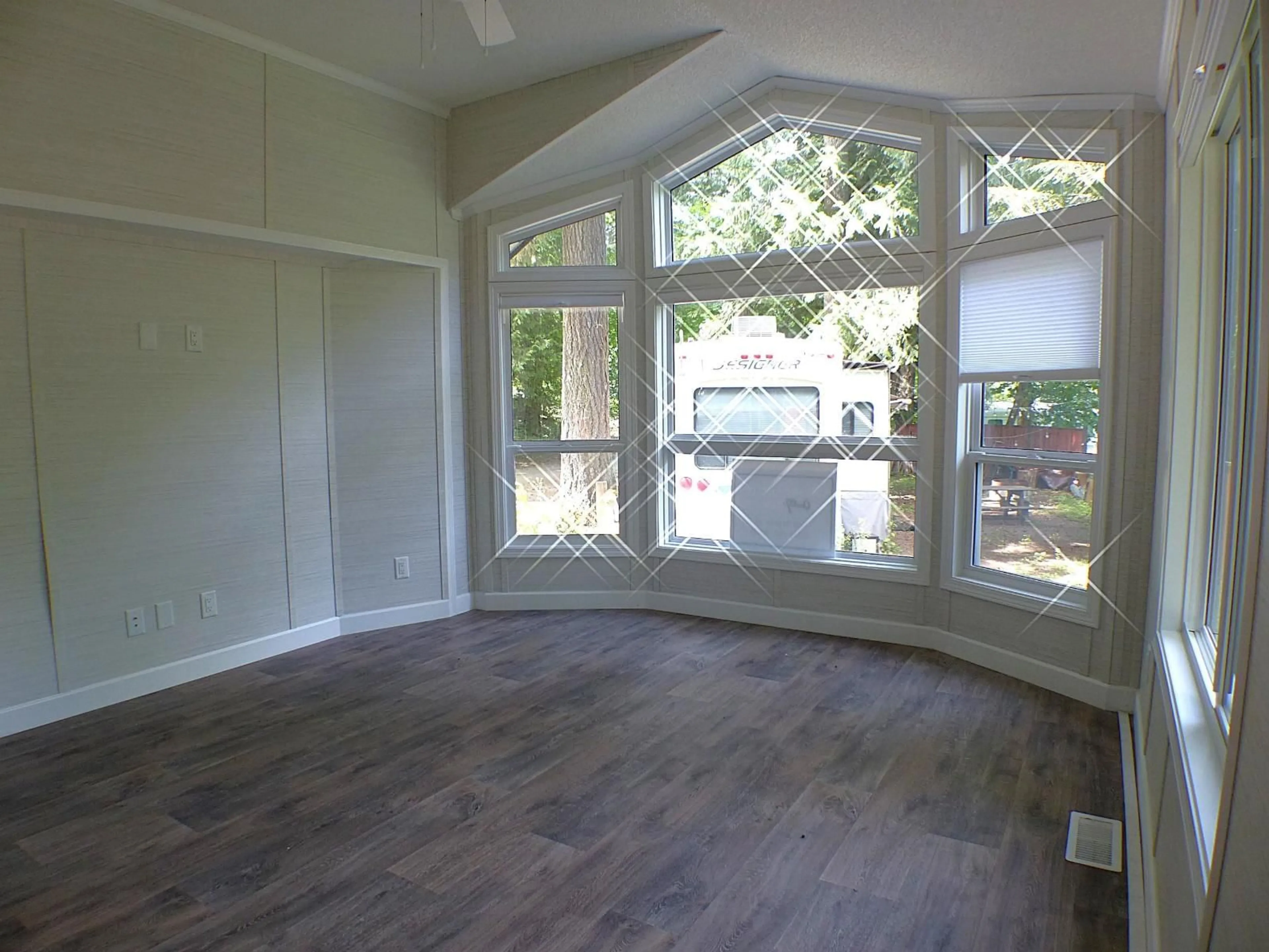 A pic of a room for 34 - 28605 TRANS CANADA HIGHWAY, Hope British Columbia V0X1L3