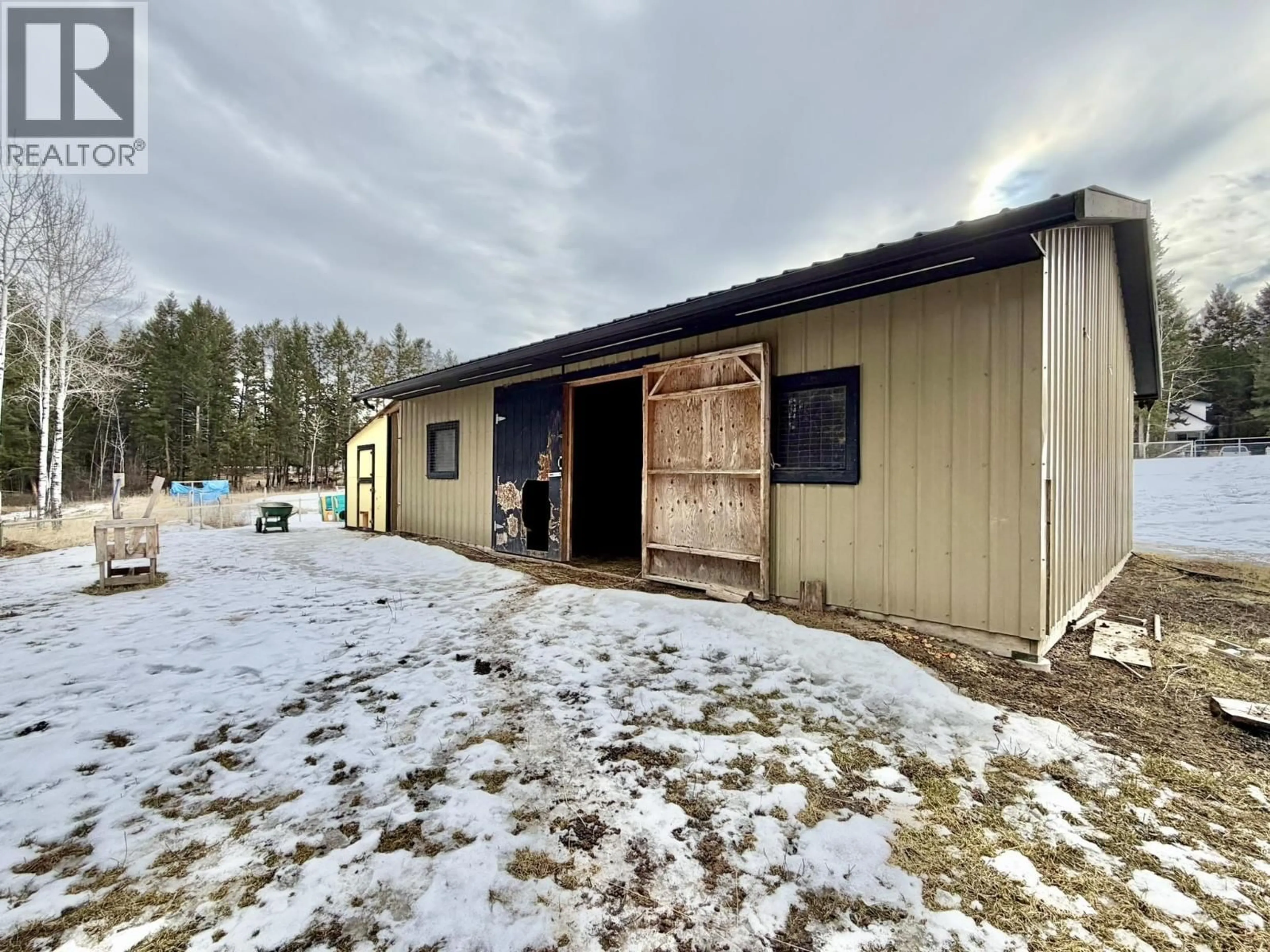 Shed for 4745 ANZEEON ROAD, 108 Mile Ranch British Columbia V0K2Z0