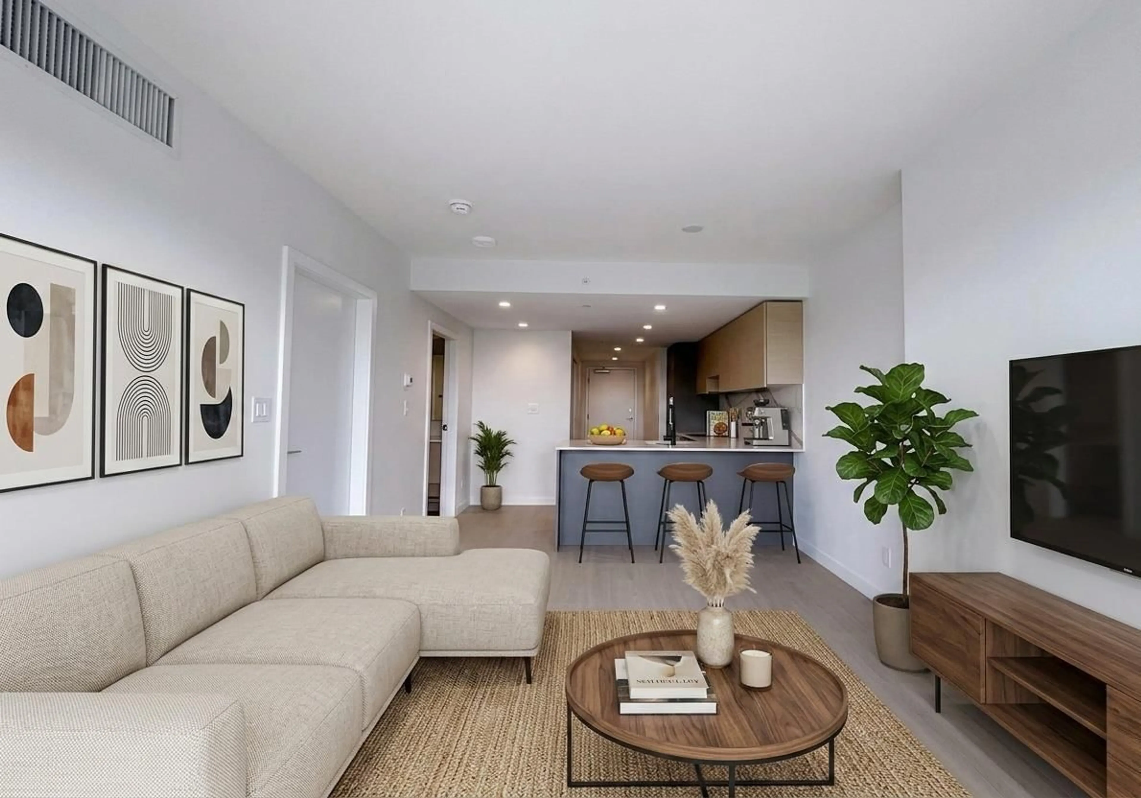 Living room with furniture, unknown for 502 - 13745 GEORGE JUNCTION, Surrey British Columbia V3T0V8