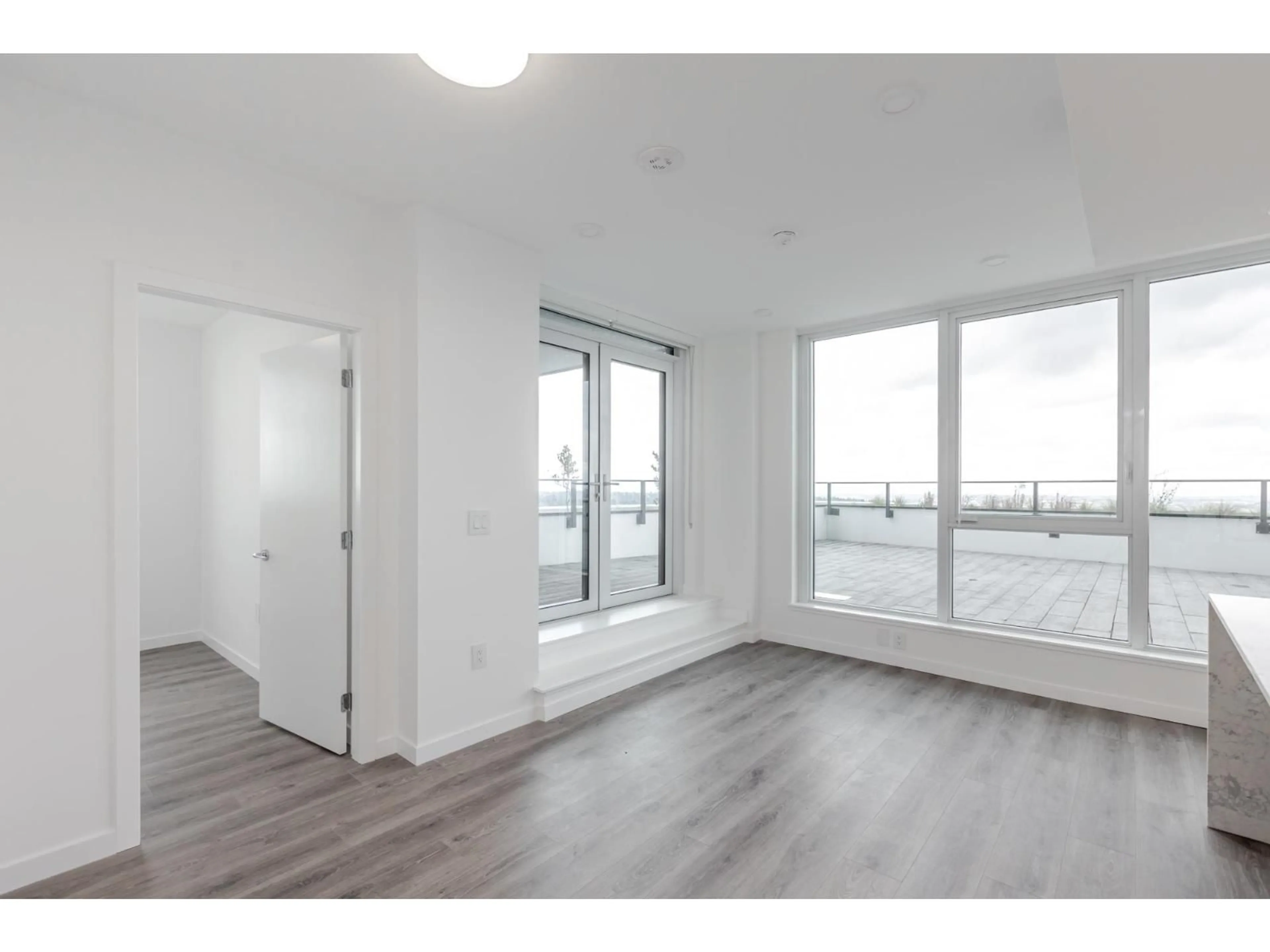 A pic of a room for 2604 - 10333 133 STREET, Surrey British Columbia V3R2H4