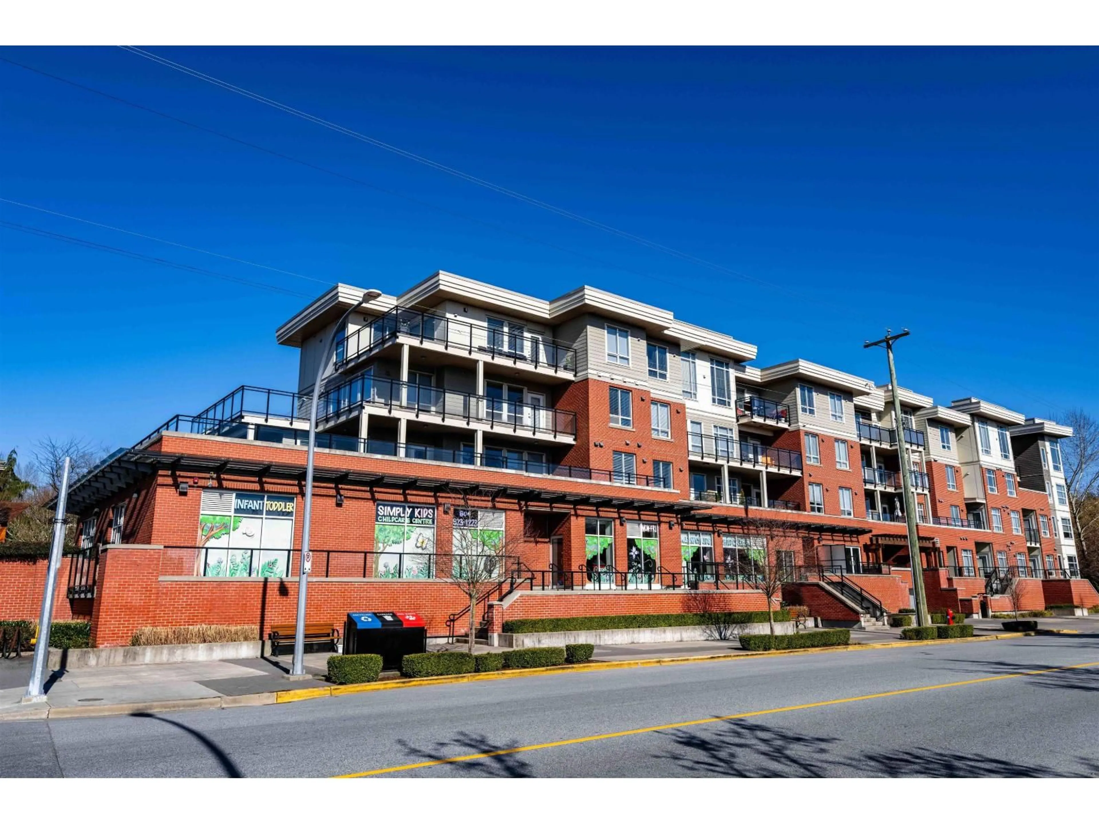 Unknown for F209 - 20211 66 AVENUE, Langley British Columbia V2Y0L4