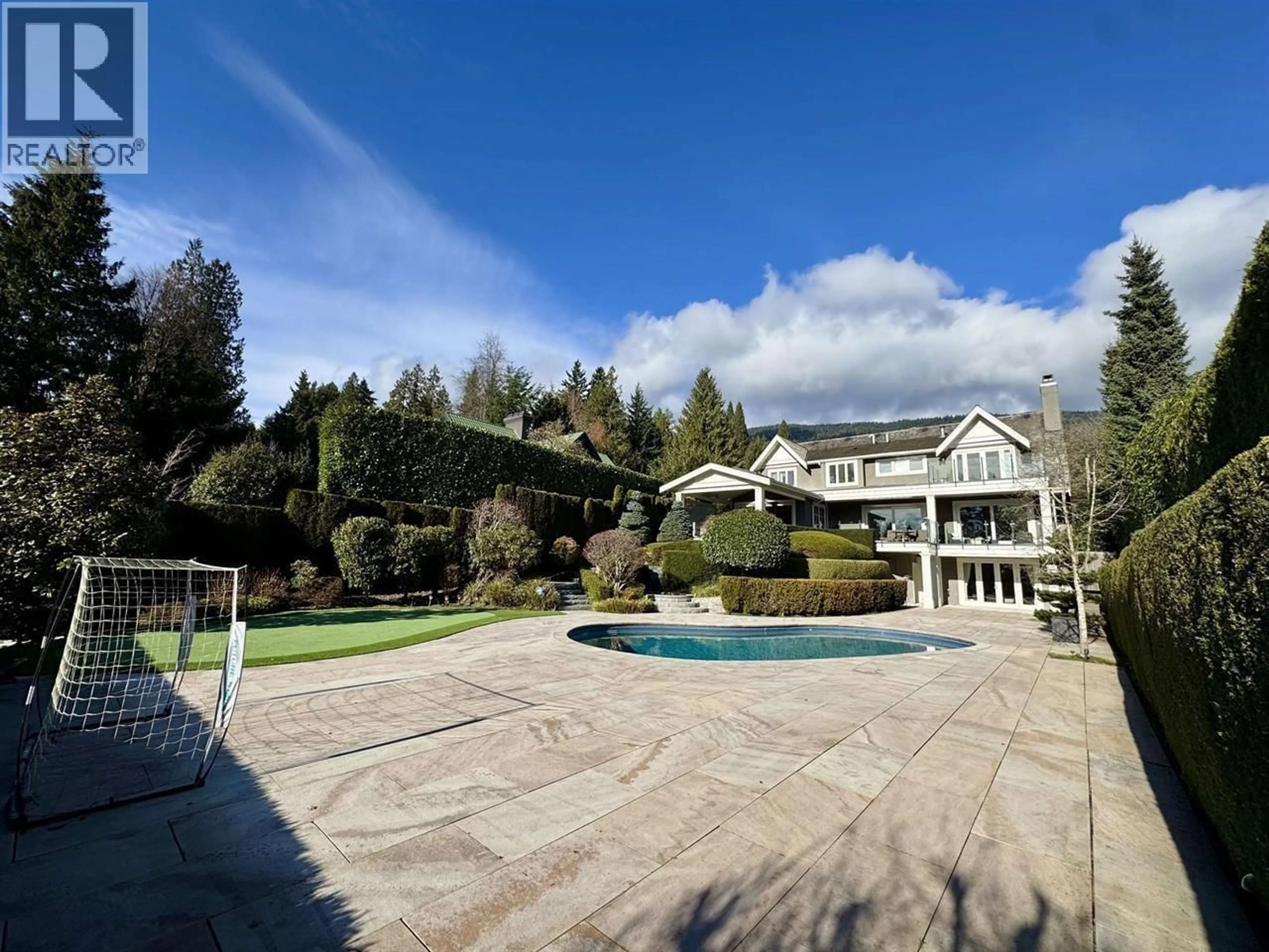 A pic from outside/outdoor area/front of a property/back of a property/a pic from drone, mountain view for 2920 MATHERS AVENUE, West Vancouver British Columbia V7V2K1