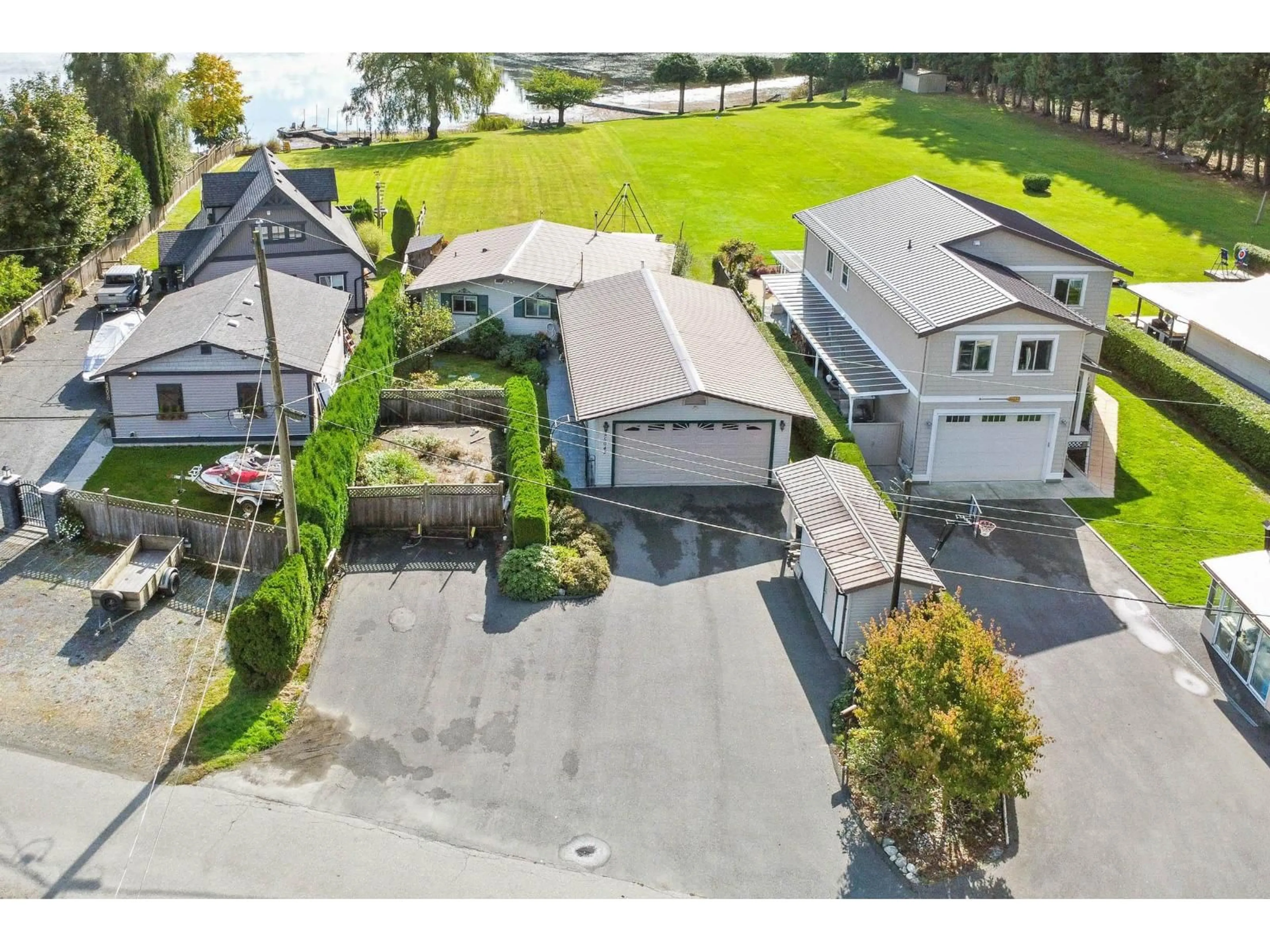 A pic from outside/outdoor area/front of a property/back of a property/a pic from drone, street for 35042 SWARD ROAD, Mission British Columbia V2V7H2