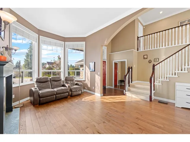 14788 31 AVENUE, Surrey 5