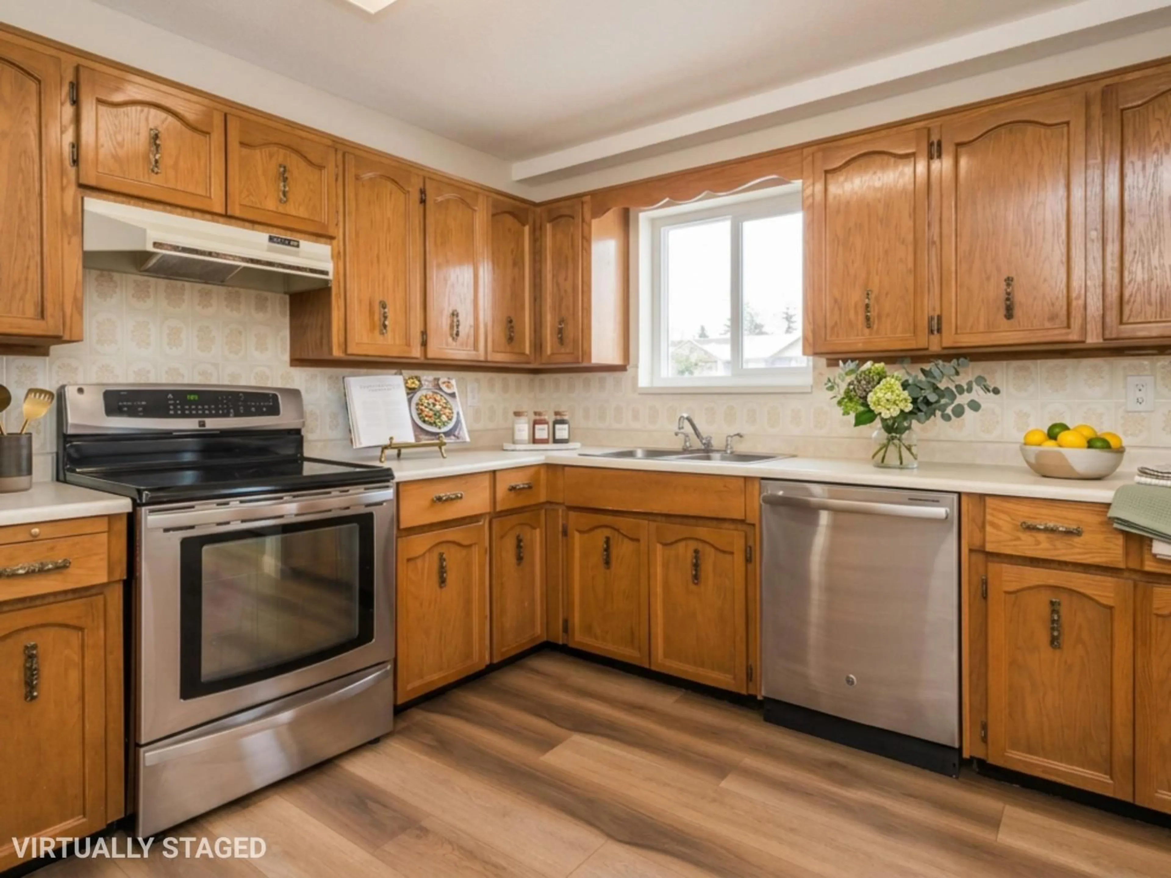 Standard kitchen, wood/laminate floor for 201 - 32119 OLD YALE ROAD, Abbotsford British Columbia V2T2C8