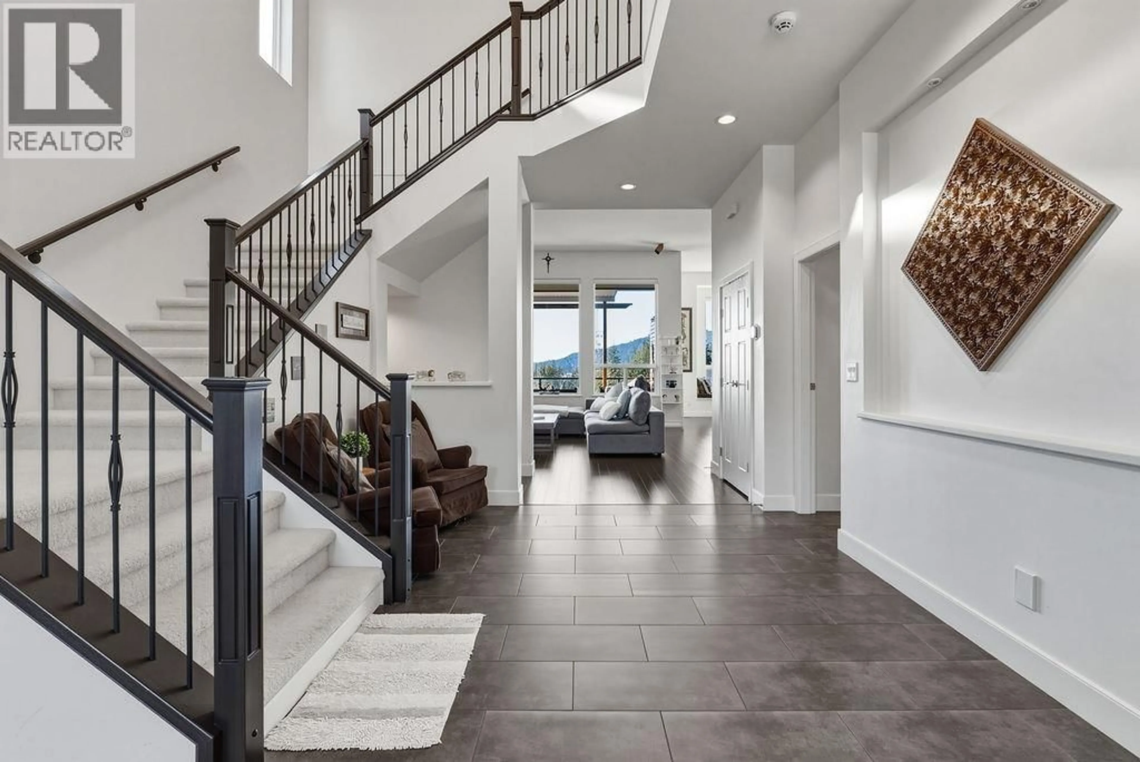 Indoor entryway for 1510 DAYTON STREET, Coquitlam British Columbia V3E0J6