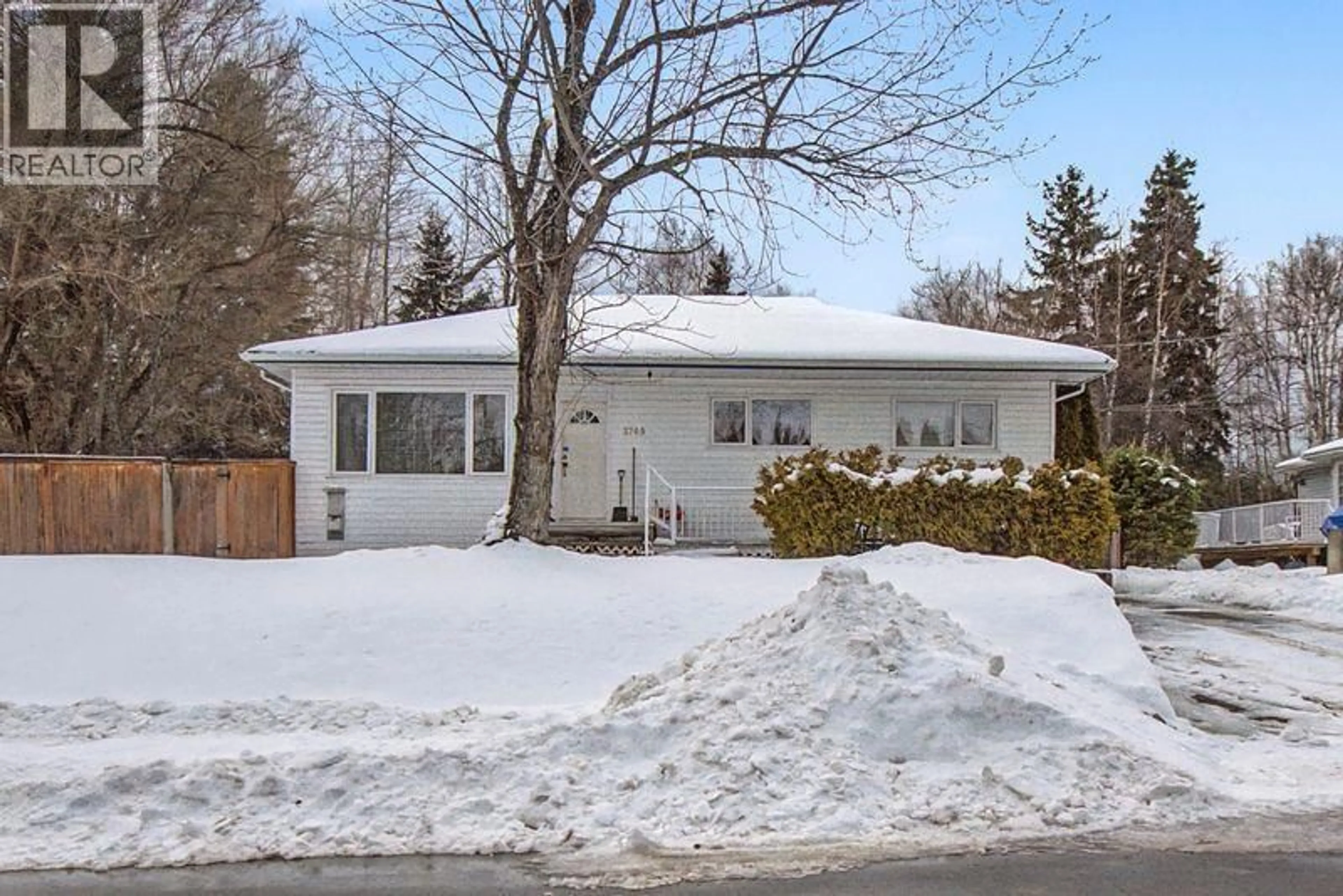 Unknown for 2765 POLARIS ROAD, Prince George British Columbia V2N5L3