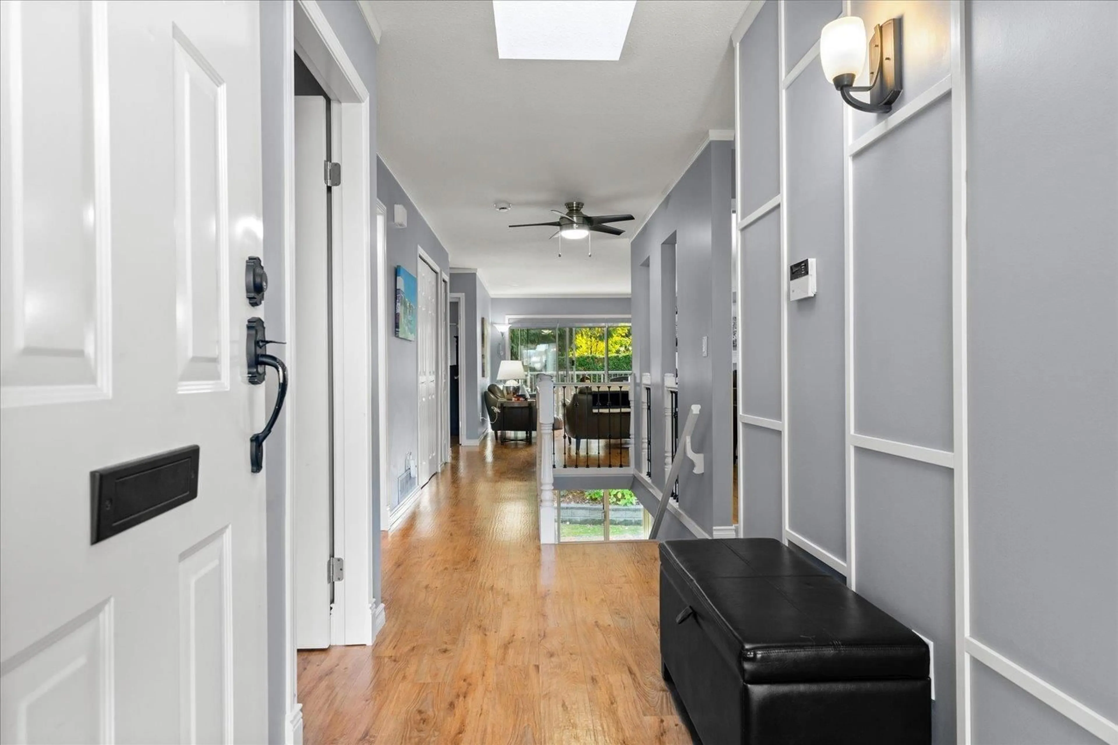 Indoor foyer for 34 - 33922 KING ROAD, Abbotsford British Columbia V2S7N1