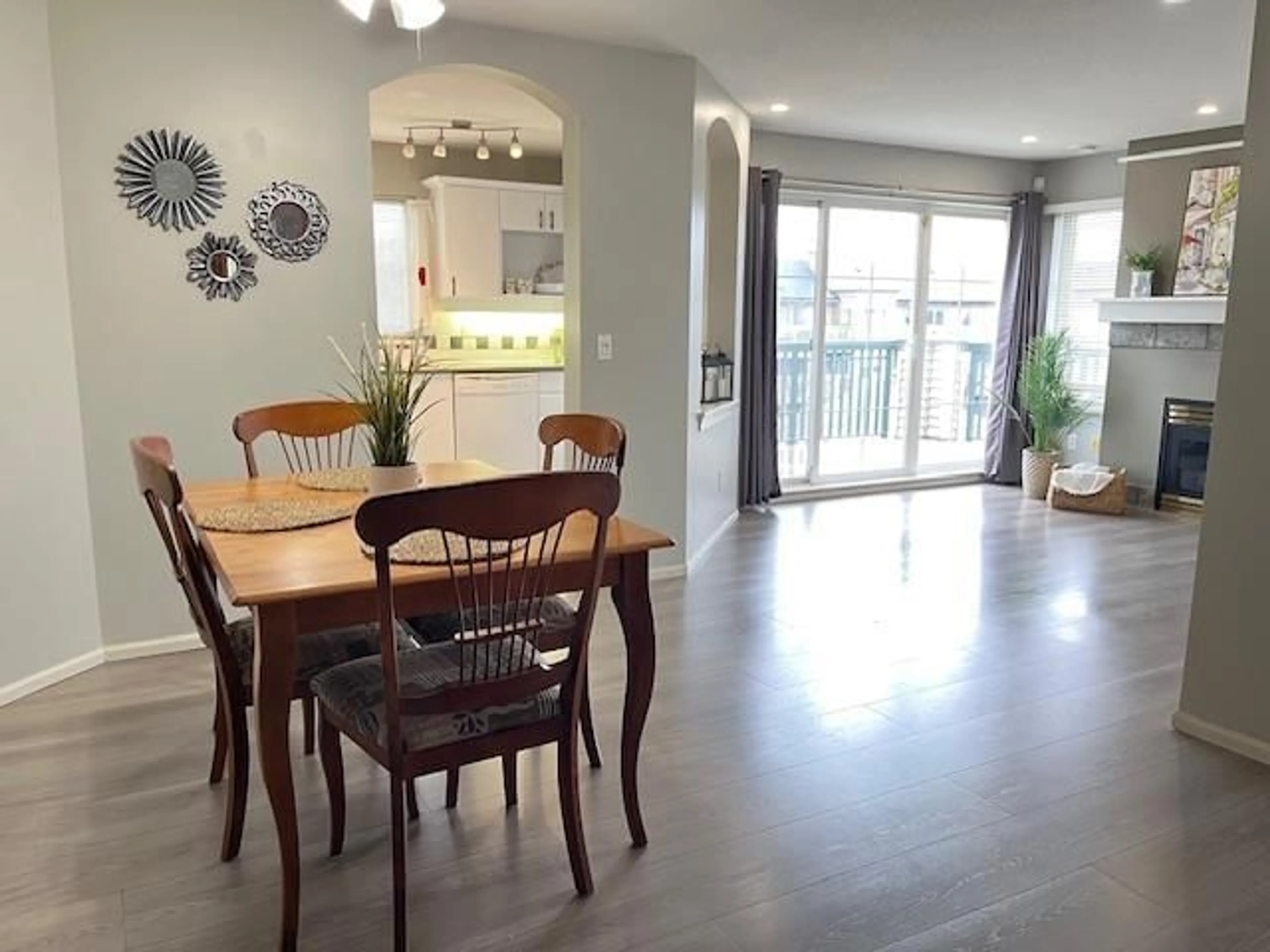 Dining room, unknown for 305 - 6336 197 STREET, Langley British Columbia V2Y2T7