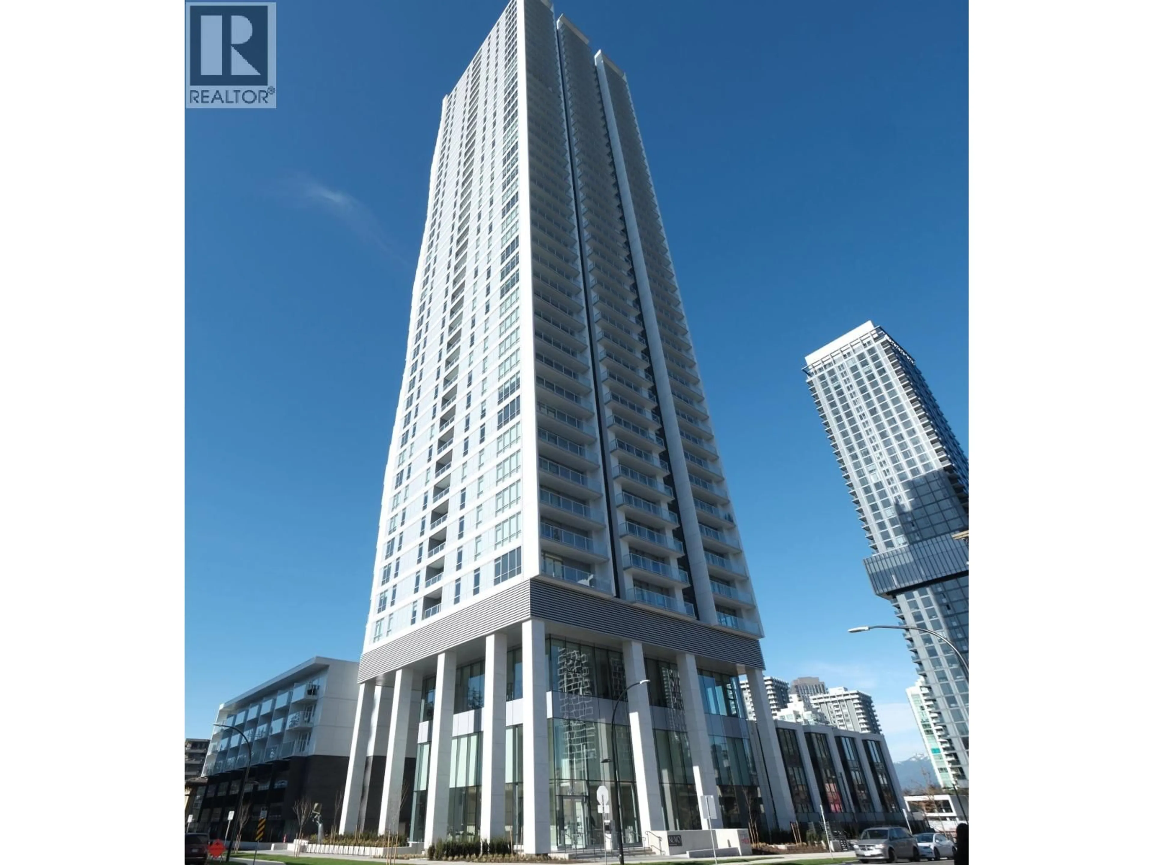 Indoor foyer for 2502 - 6087 WILSON AVENUE, Burnaby British Columbia V5H2R5