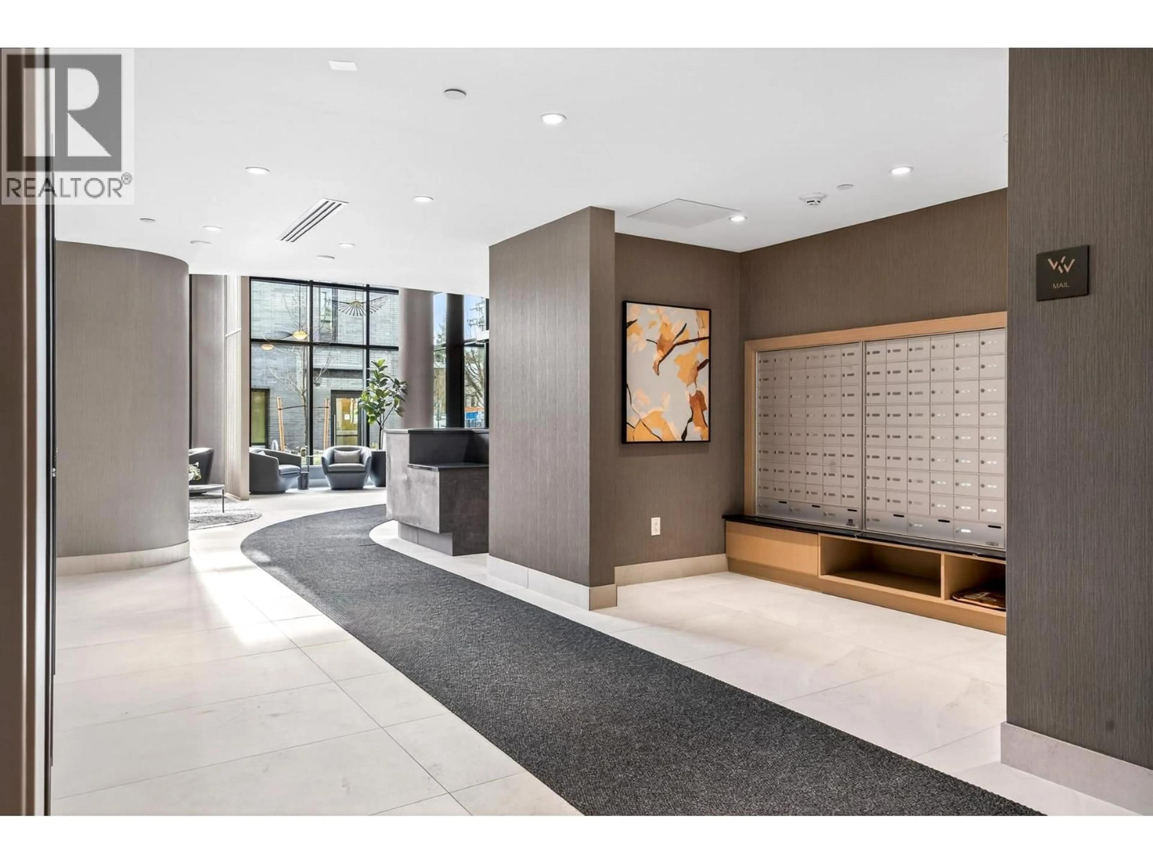 Indoor foyer for 605 - 6138 BIRNEY AVENUE, Vancouver British Columbia V6T1W5