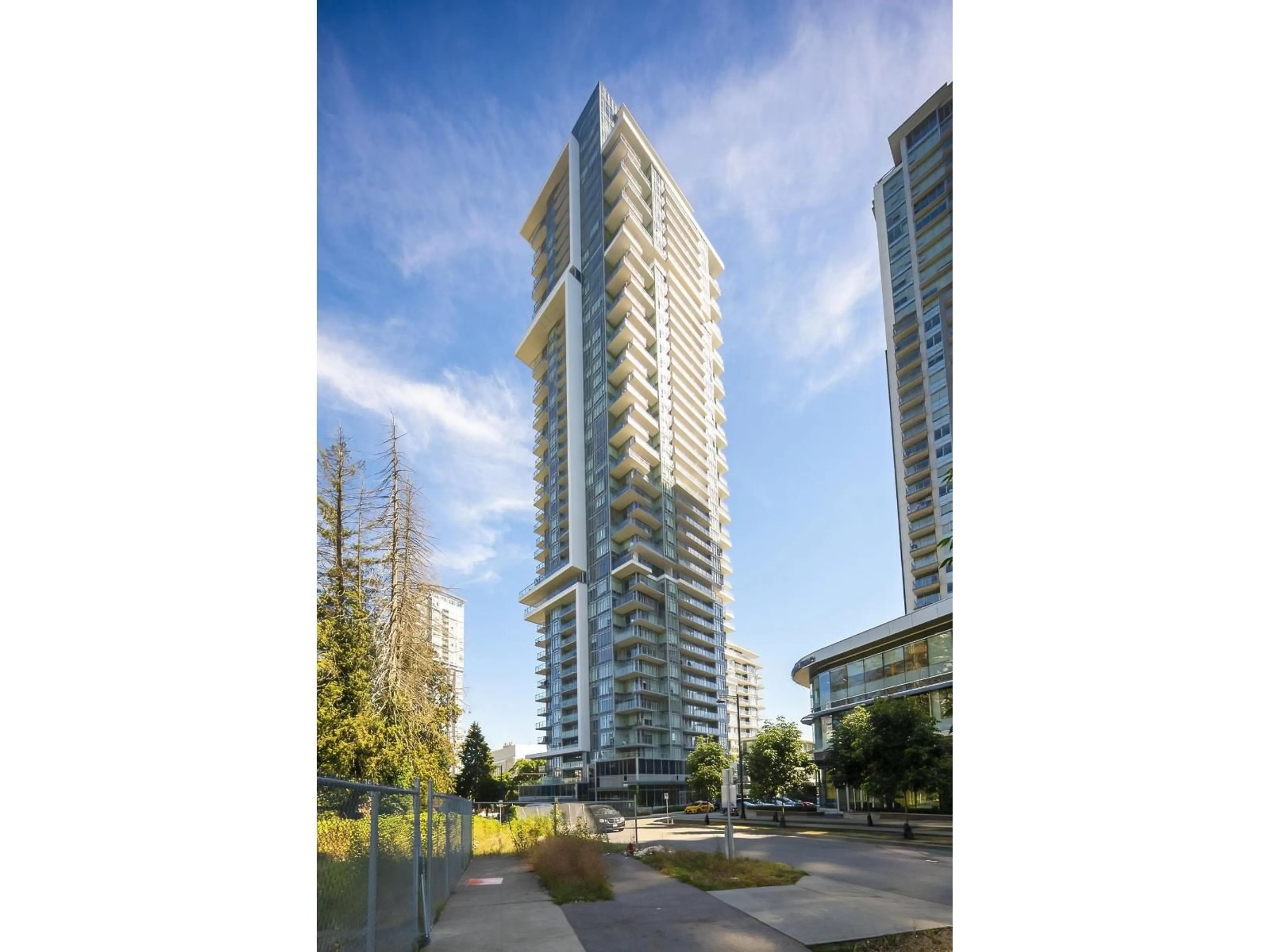 Blurry image for 2808 - 13350 CENTRAL AVENUE, Surrey British Columbia V3T0S1