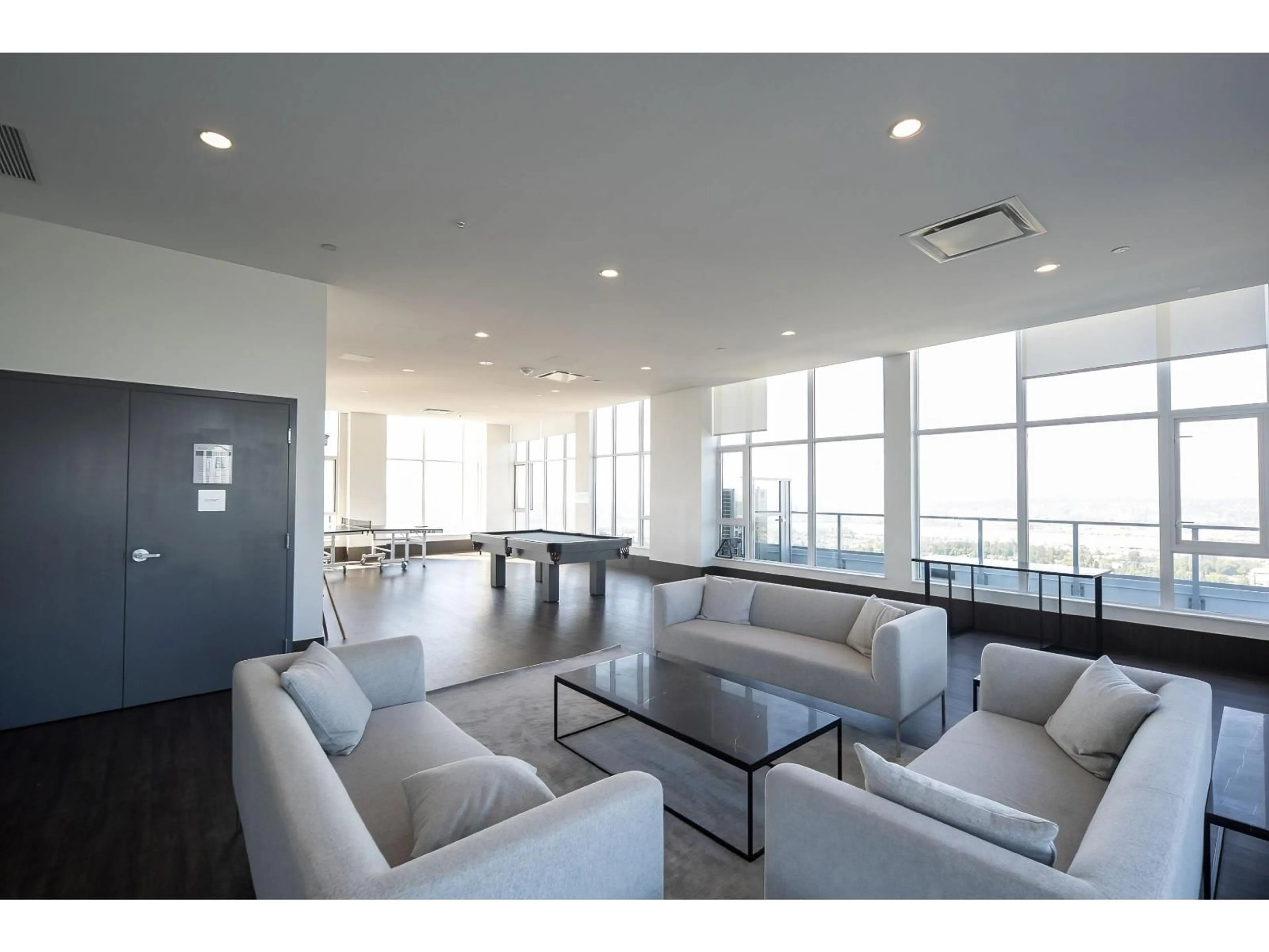 Unknown for 2808 - 13350 CENTRAL AVENUE, Surrey British Columbia V3T0S1