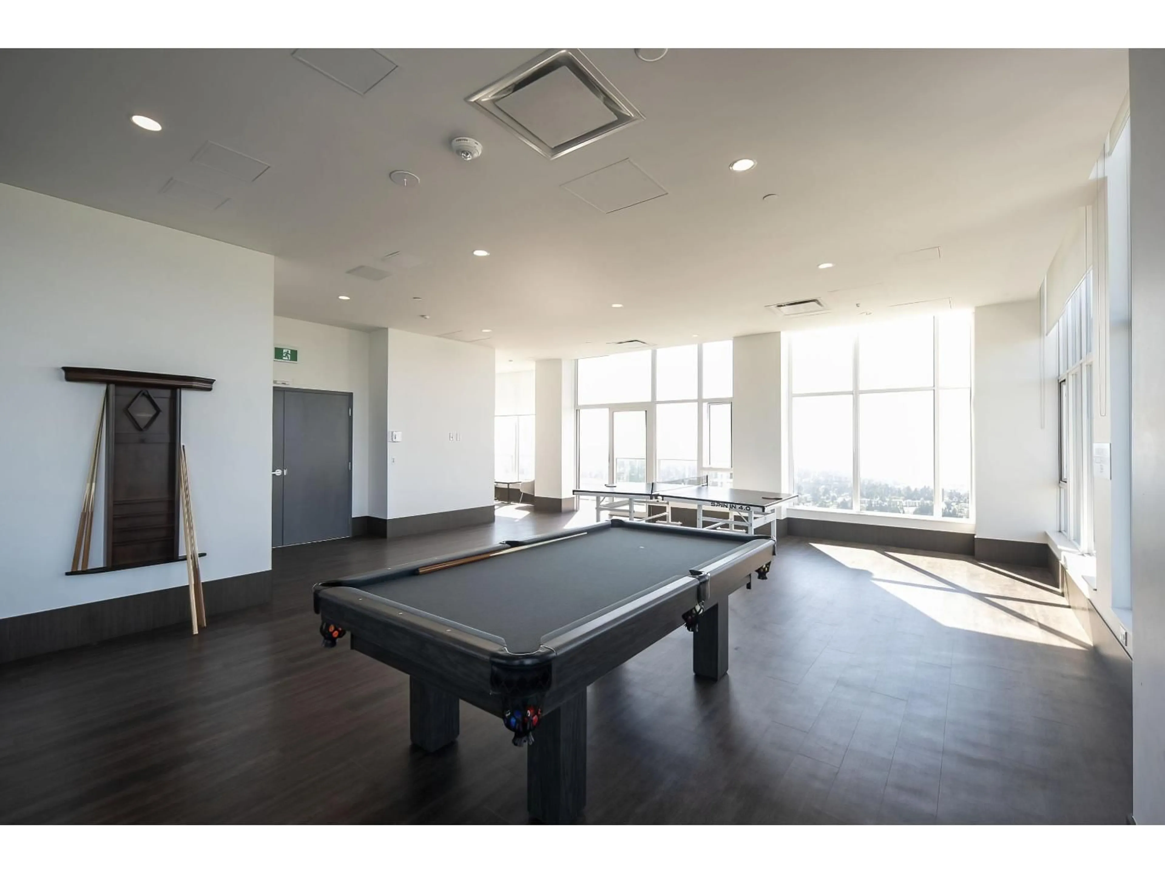 A pic of a room for 2808 - 13350 CENTRAL AVENUE, Surrey British Columbia V3T0S1