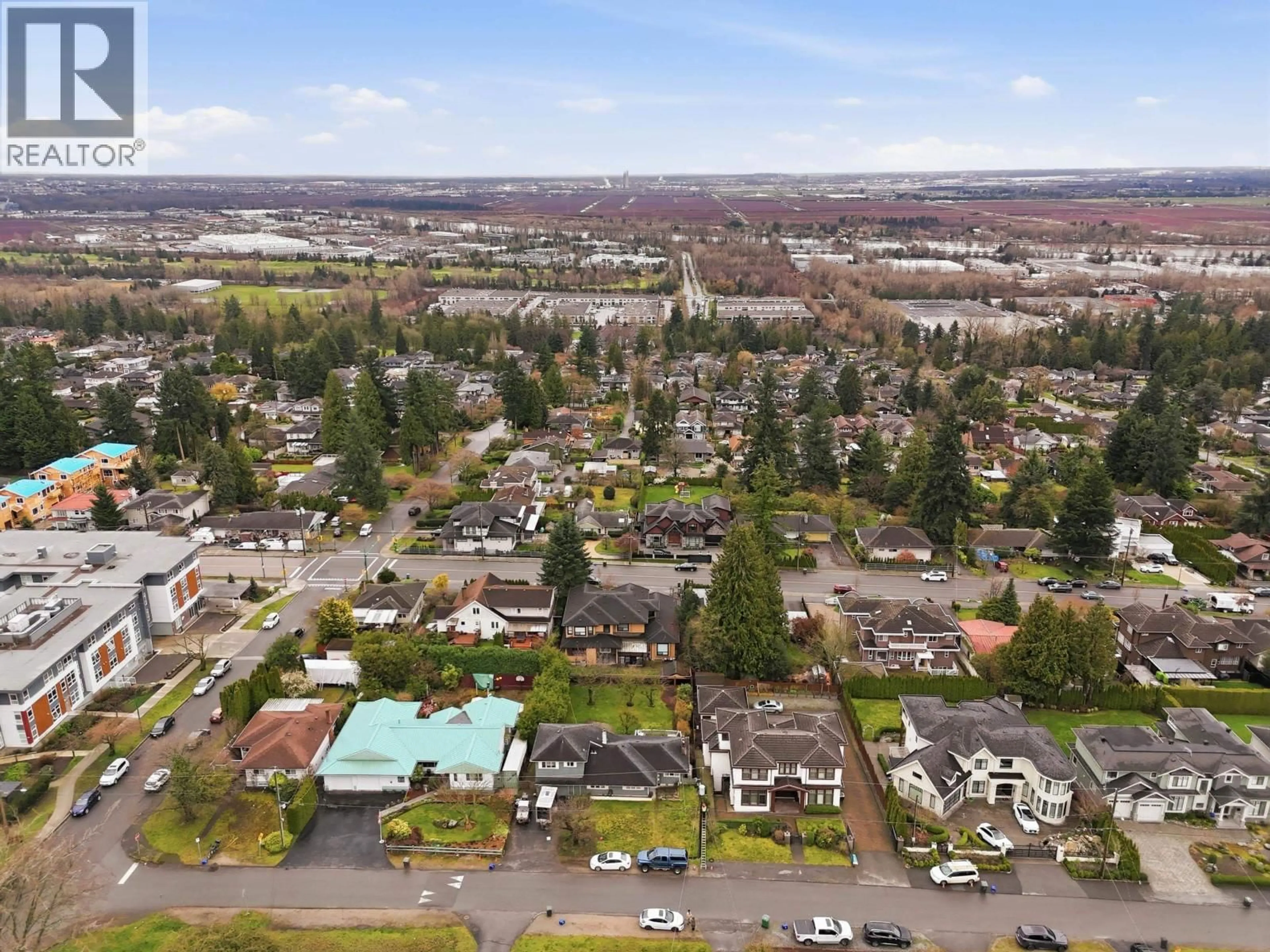 A pic from outside/outdoor area/front of a property/back of a property/a pic from drone, mountain view for 4258 IRMIN STREET, Burnaby British Columbia V5J1X5