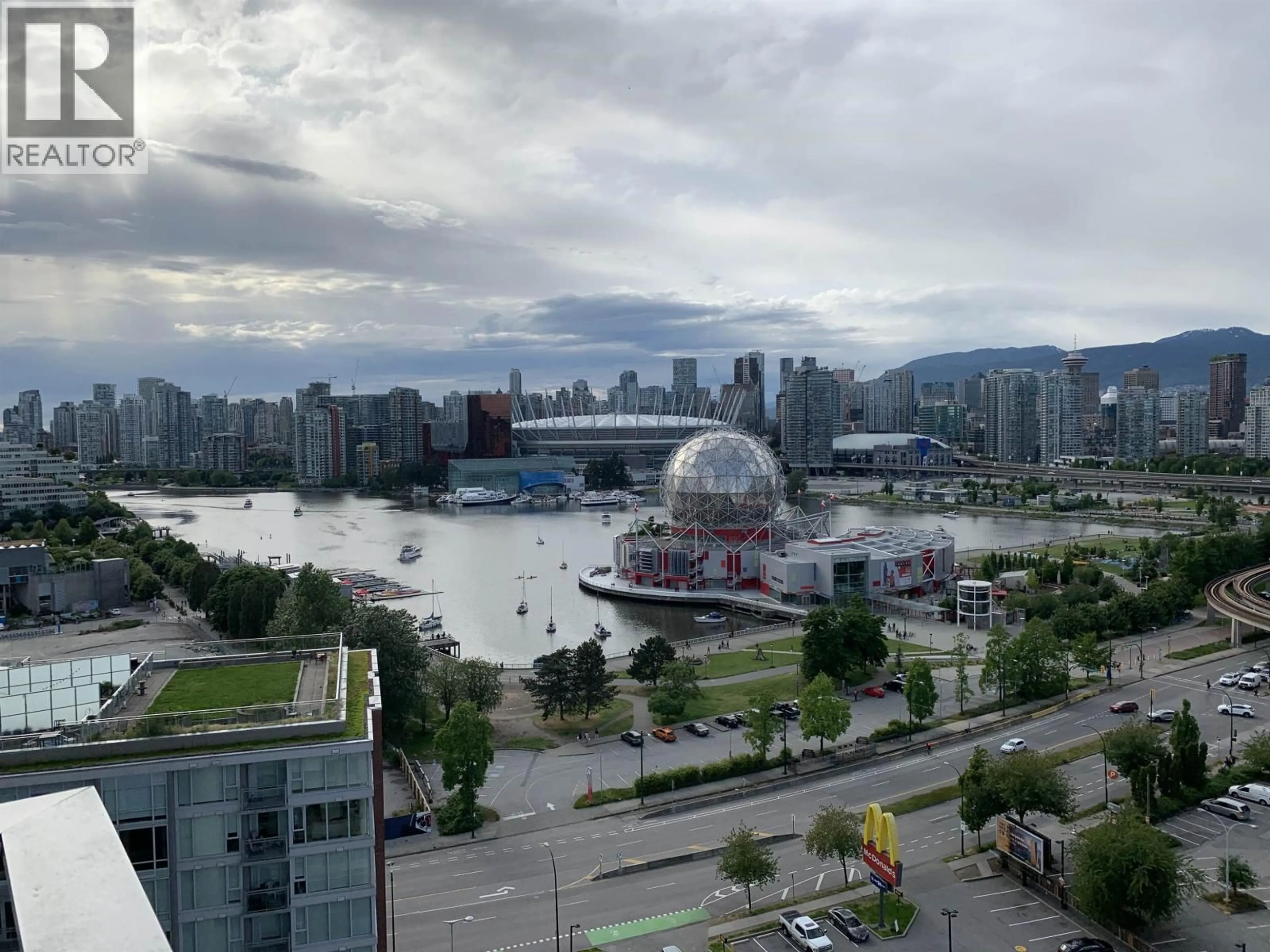 Blurry image for 2015 - 1618 QUEBEC STREET, Vancouver British Columbia V6A0C5