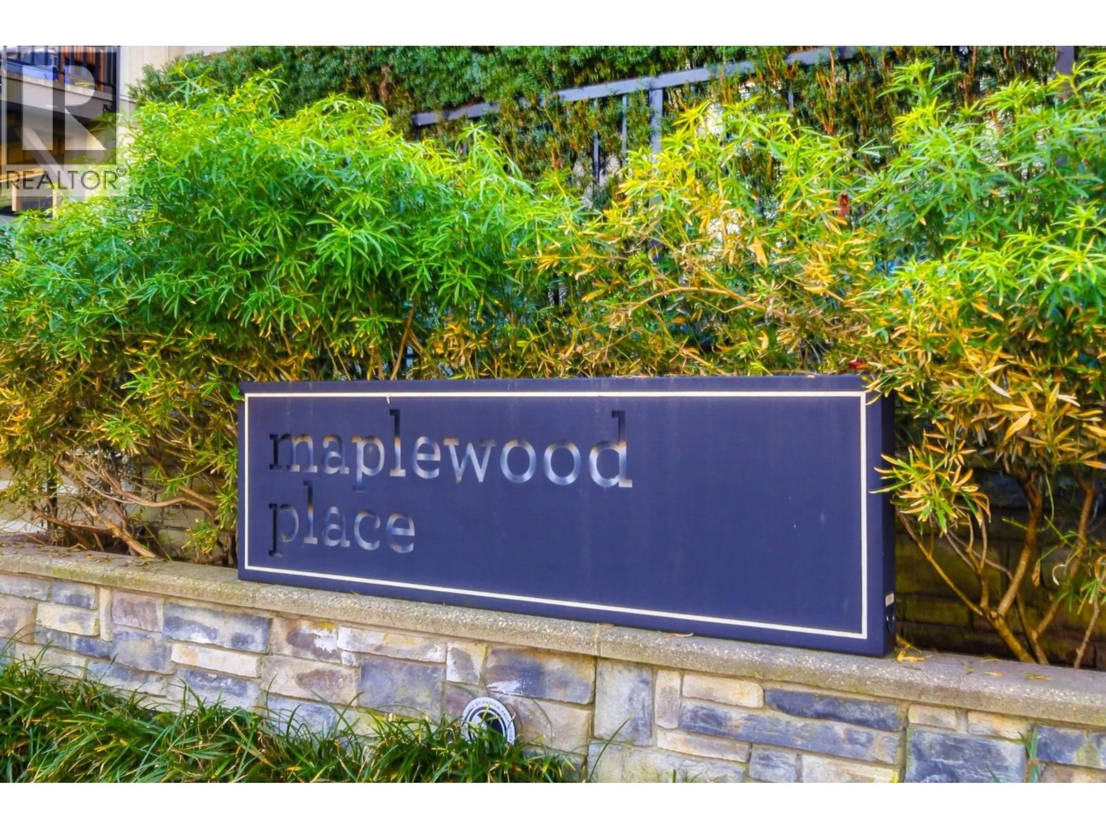 Indoor entryway for 54 - 433 SEYMOUR RIVER PLACE, North Vancouver British Columbia V7B0B8