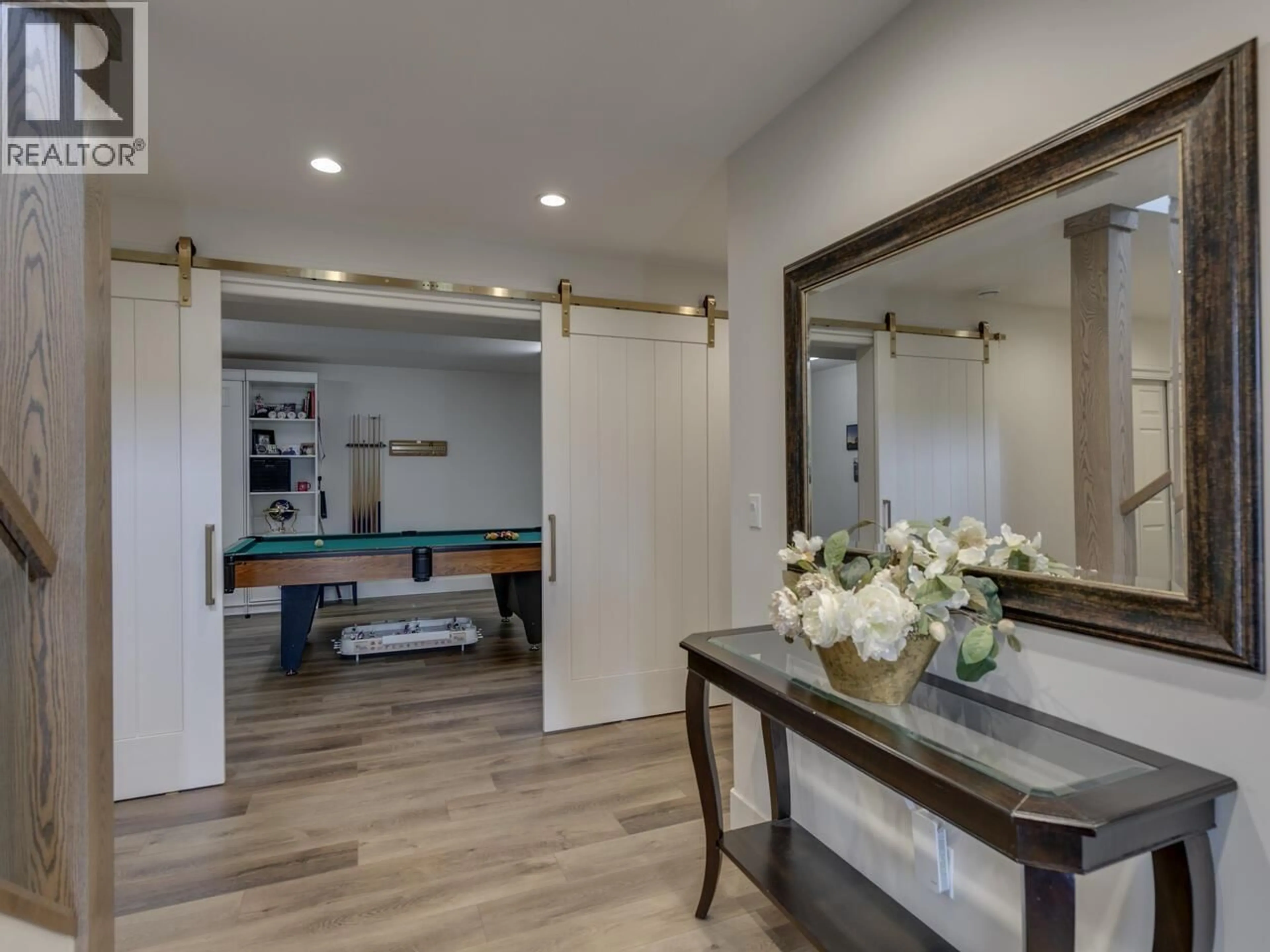 Indoor entryway for 5791 WINDWARD LANE, Sechelt British Columbia V0N3A0