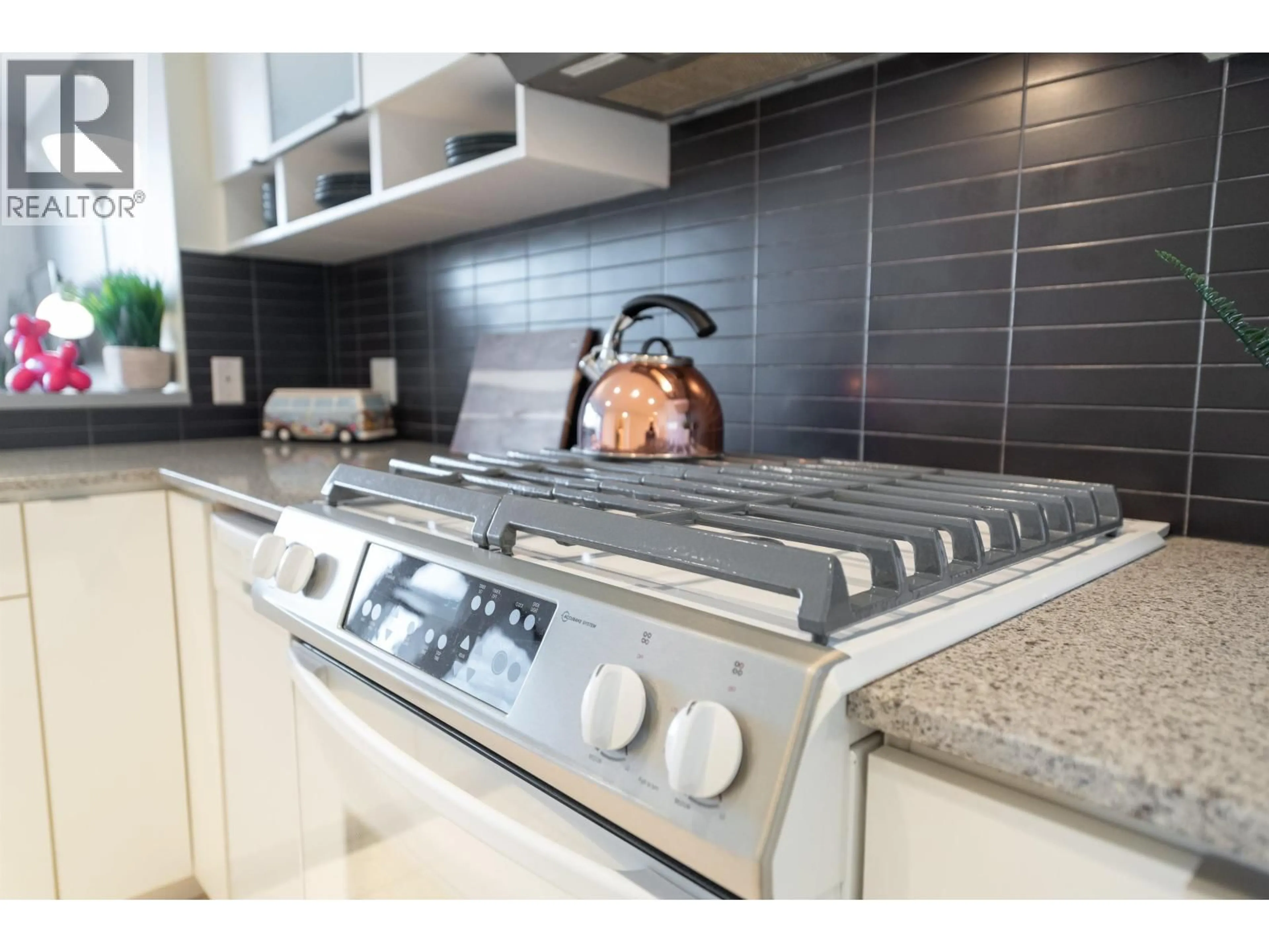 Contemporary kitchen, ceramic/tile floor for 2106 - 939 EXPO BOULEVARD, Vancouver British Columbia V6Z3G7