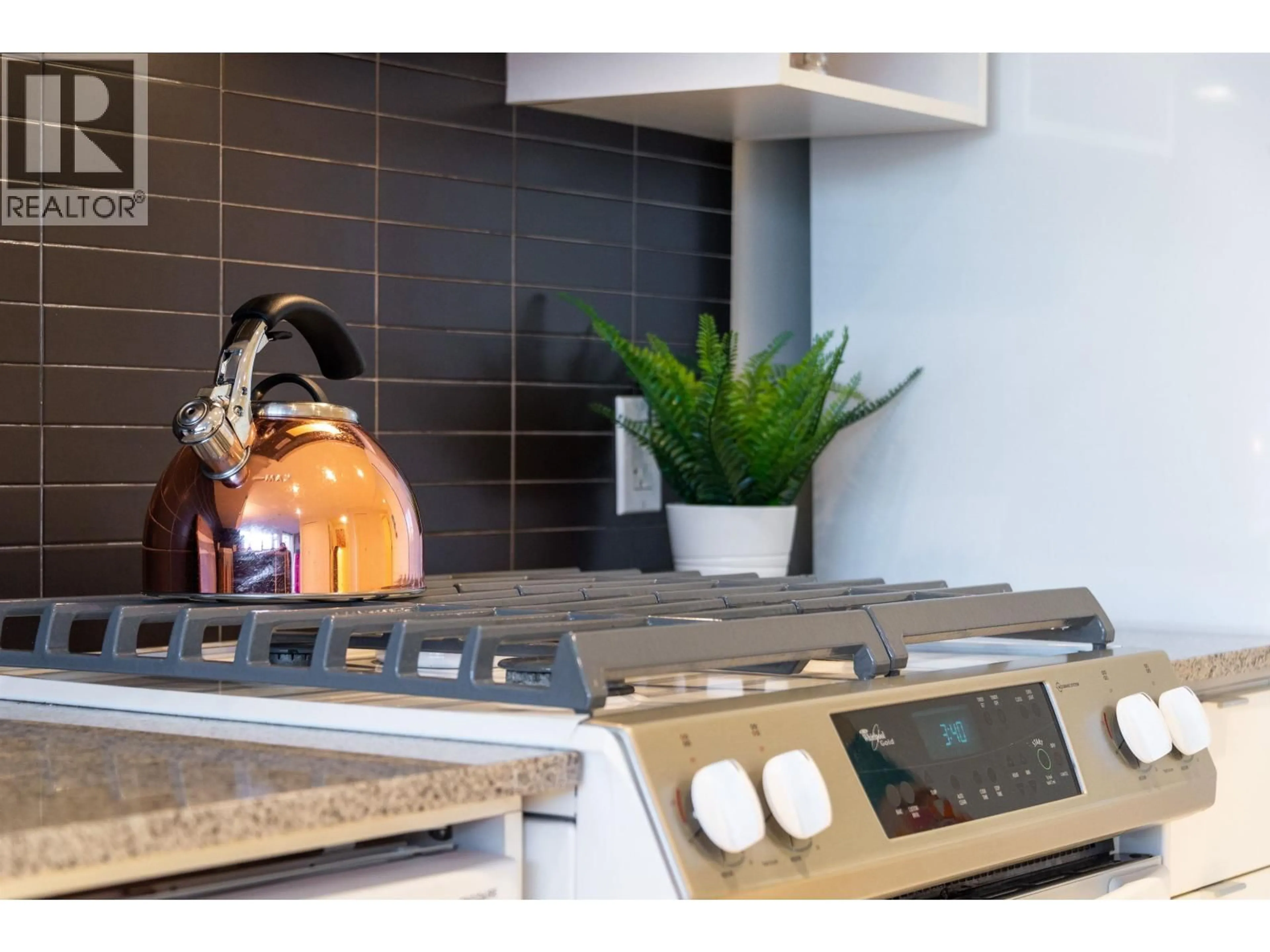Contemporary kitchen, ceramic/tile floor for 2106 - 939 EXPO BOULEVARD, Vancouver British Columbia V6Z3G7