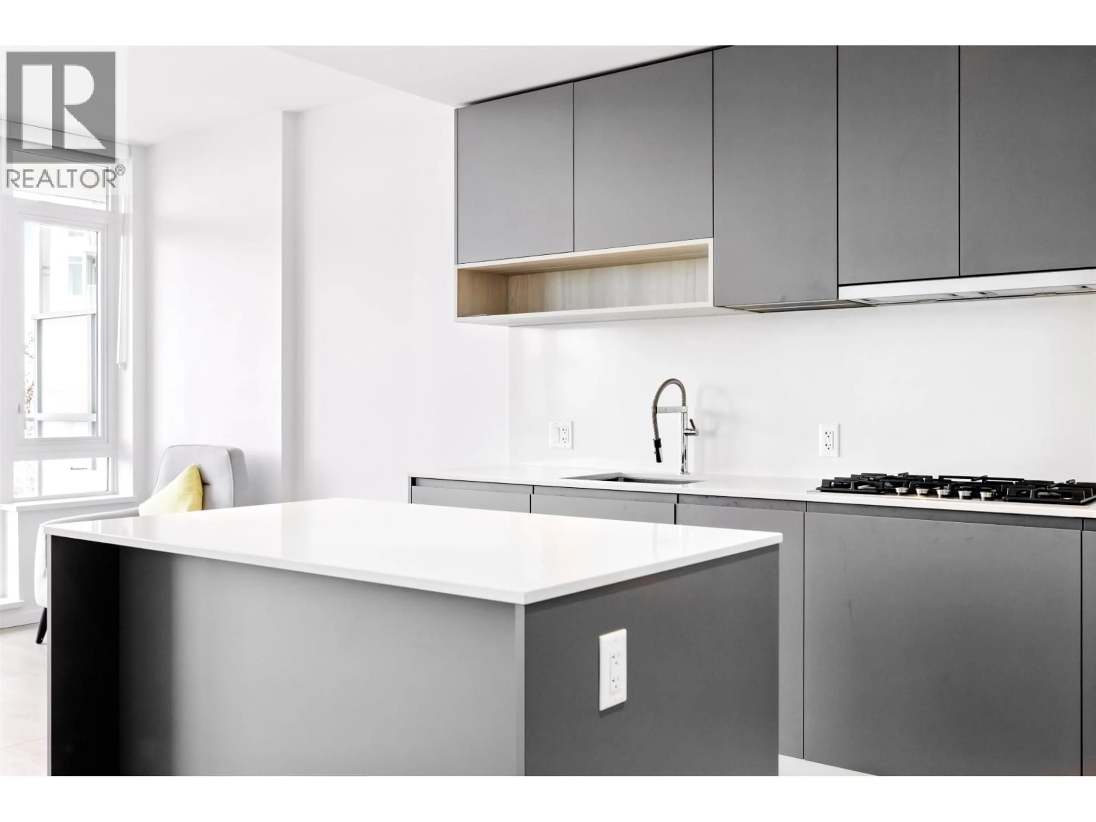 Standard kitchen, unknown for 422 - 6808 MINORU BOULEVARD, Richmond British Columbia V6Y0M7